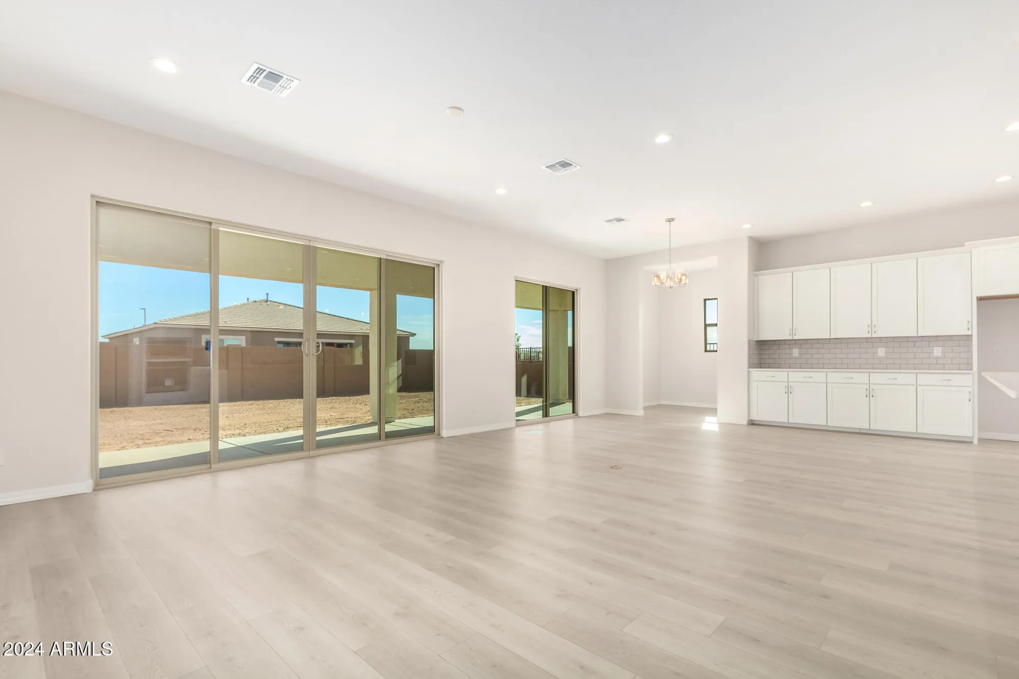 Property Slideshow image 7 of 38 | 23997 n 172nd ave, Surprise, AZ, 85387