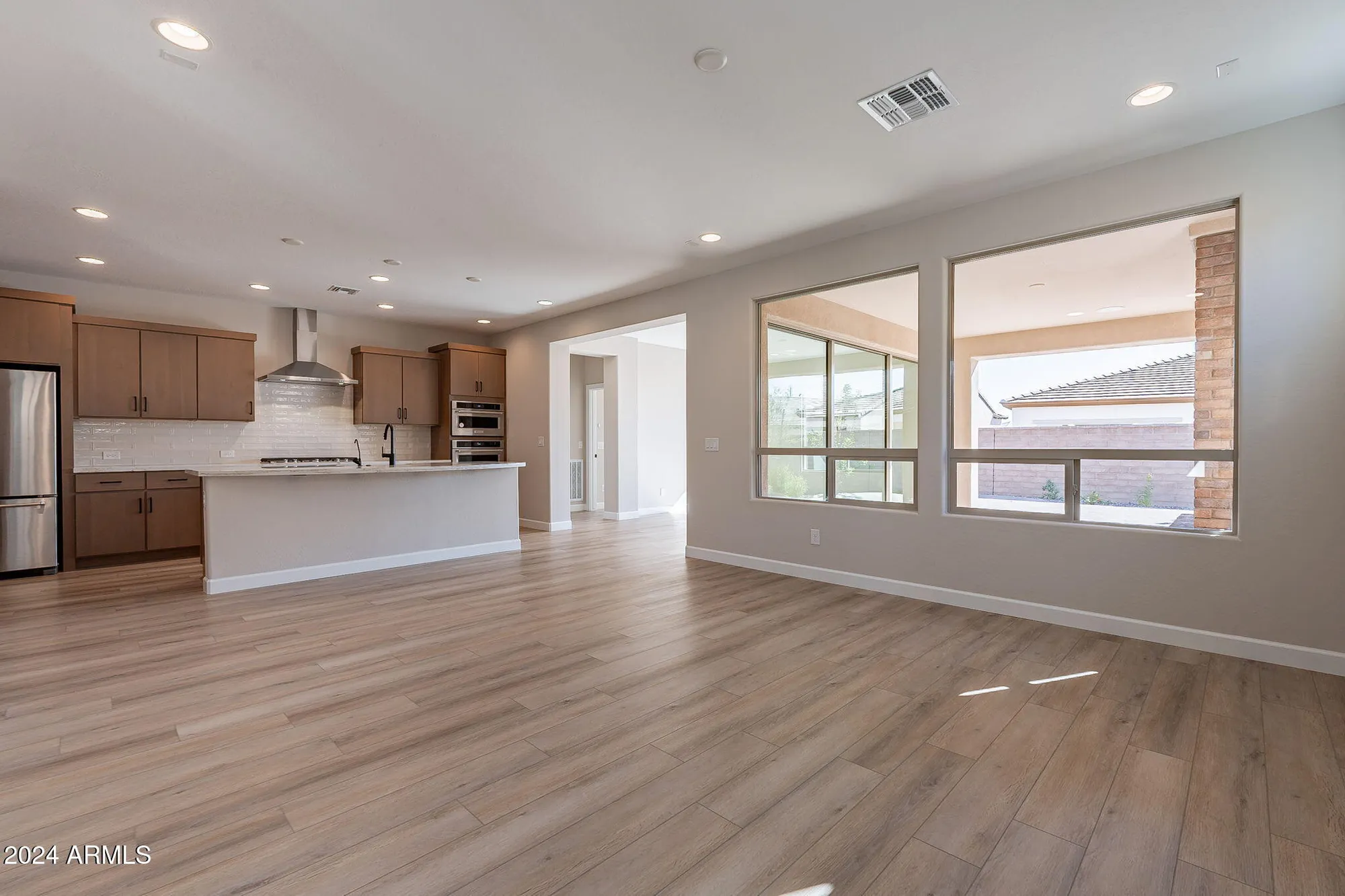 Property Slideshow image 13 of 38 | 375 e bracciano ave, San Tan Valley, AZ, 85140