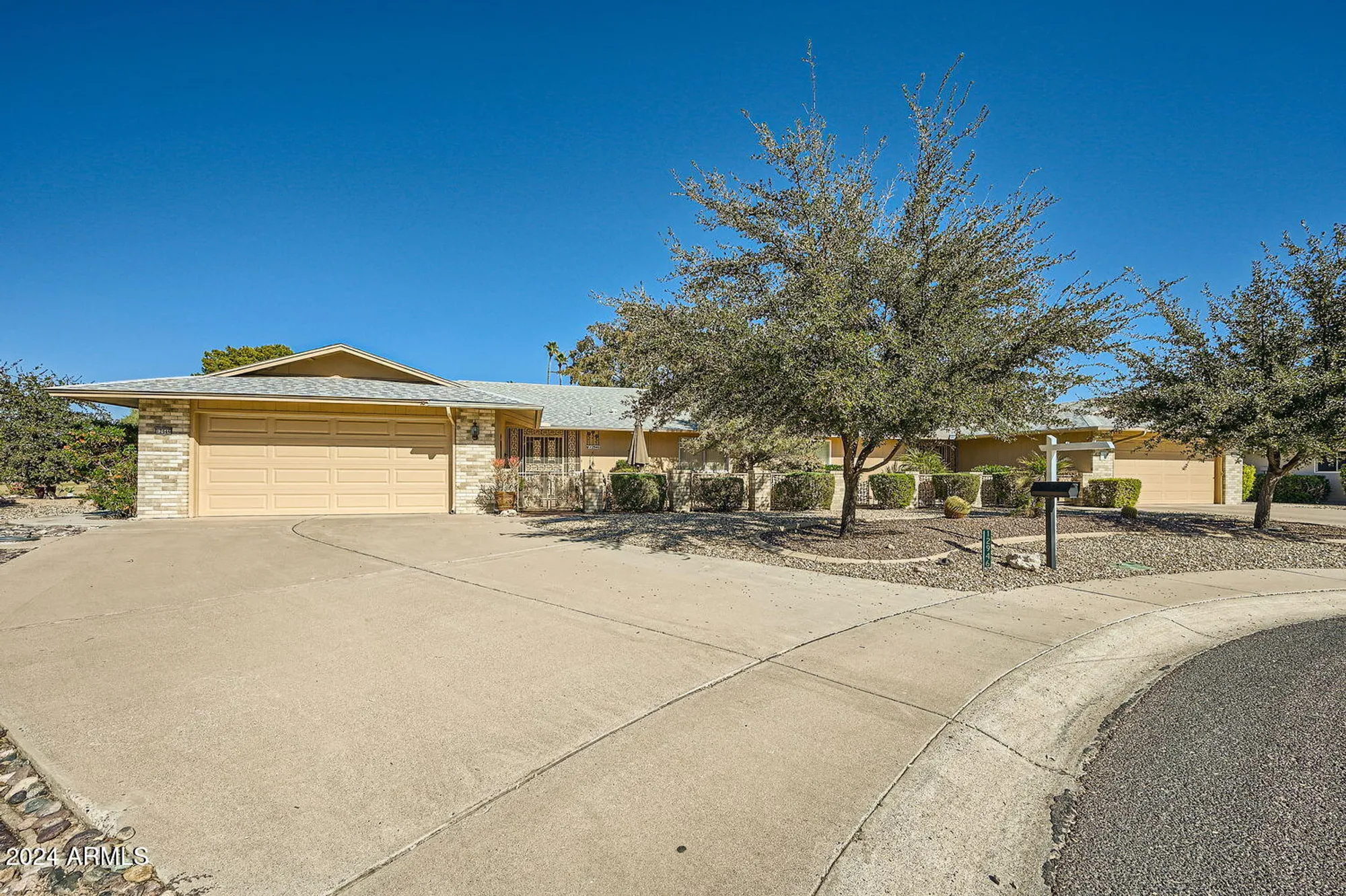 Property Slideshow image 2 of 47 | 12946 w ashwood dr, Sun City West, AZ, 85375