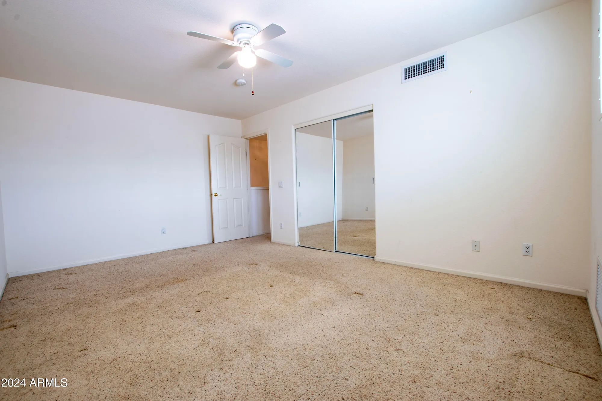 Property Slideshow image 57 of 70 | 16068 w edgemont ave, Goodyear, AZ, 85395