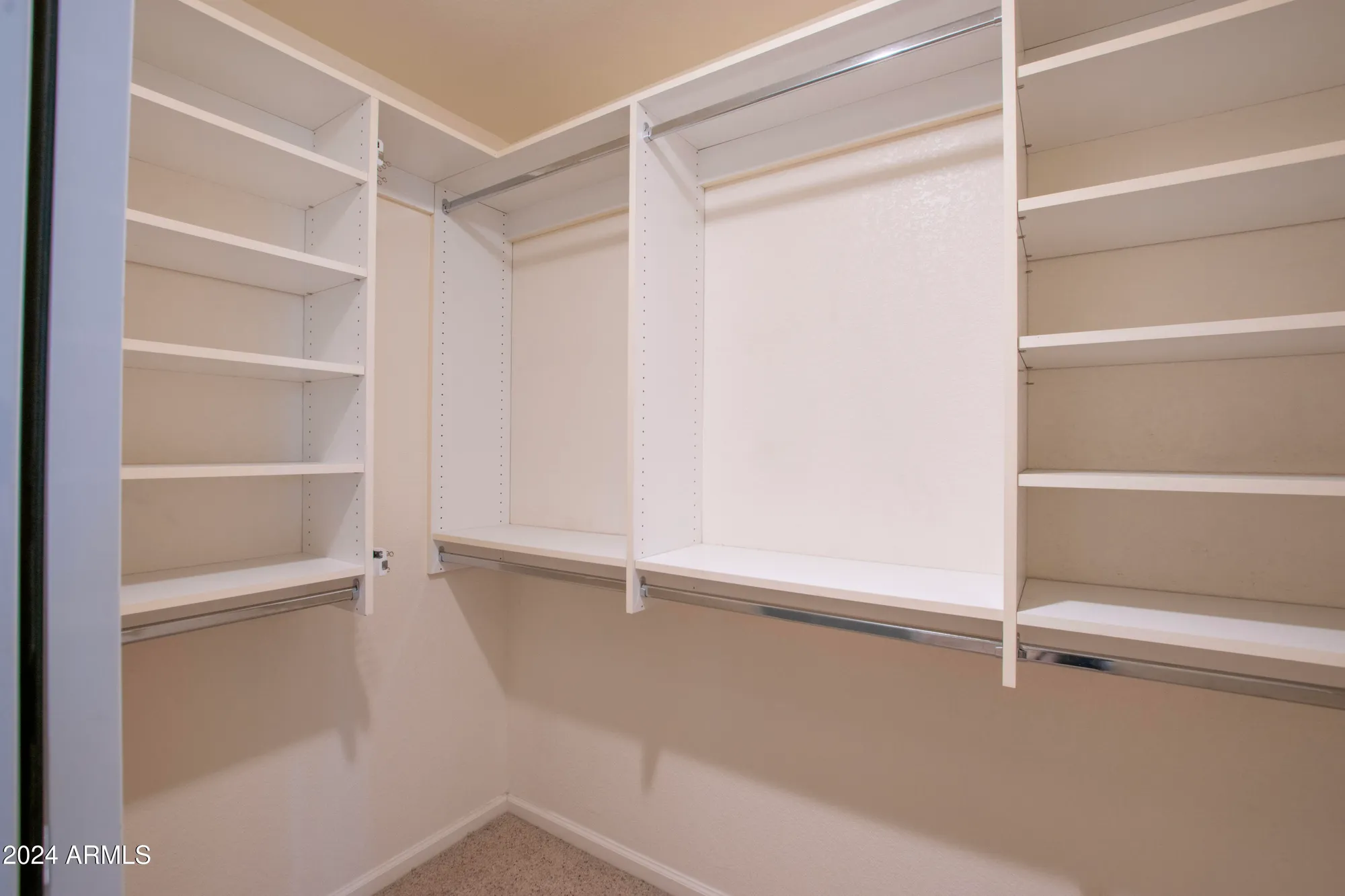 Property Slideshow image 36 of 70 | 16068 w edgemont ave, Goodyear, AZ, 85395