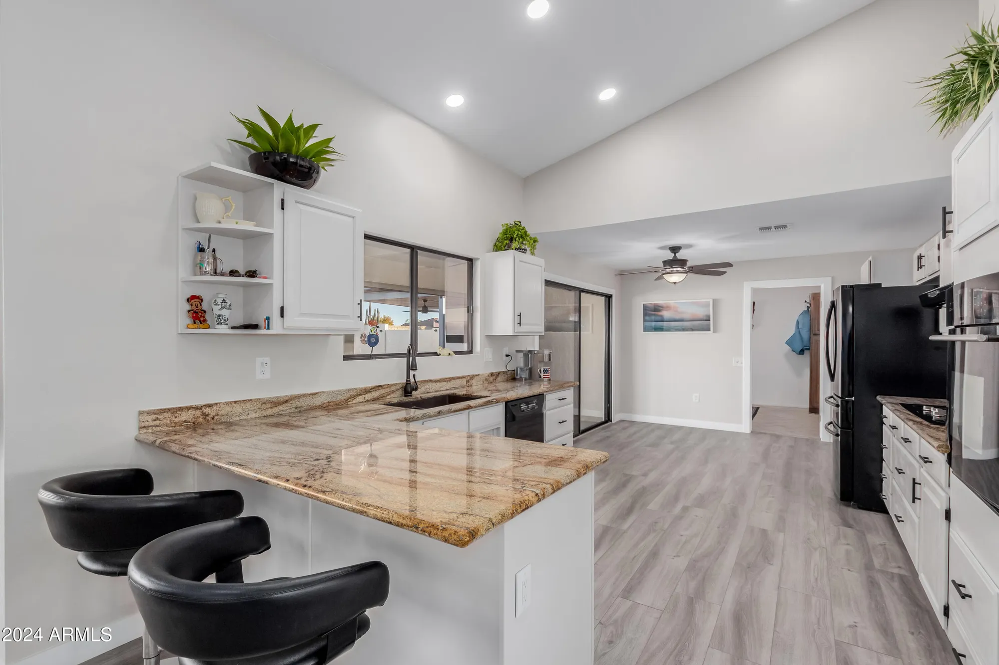 Property Slideshow image 13 of 40 | 18019 n 137th dr, Sun City West, AZ, 85375