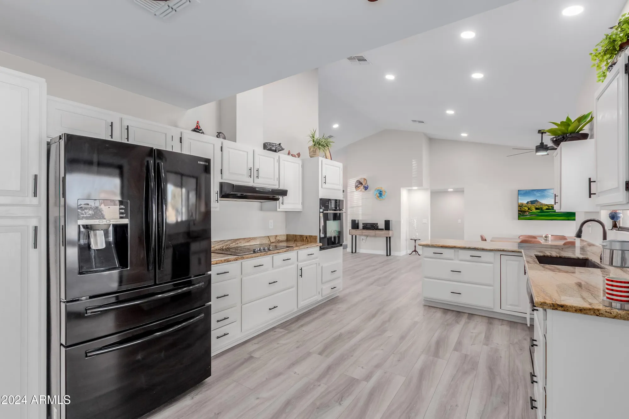 Property Slideshow image 16 of 40 | 18019 n 137th dr, Sun City West, AZ, 85375