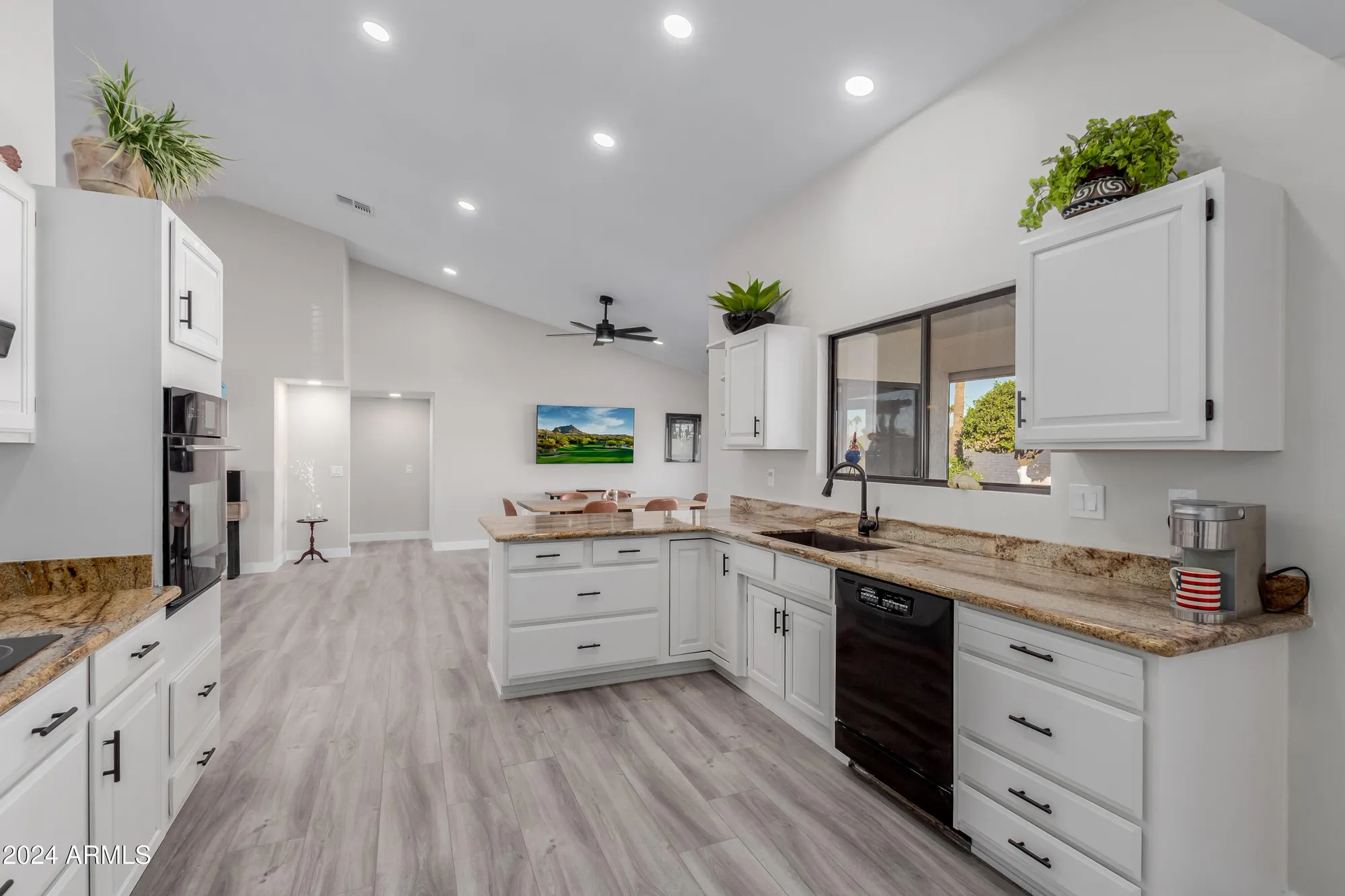 Property Slideshow image 17 of 40 | 18019 n 137th dr, Sun City West, AZ, 85375