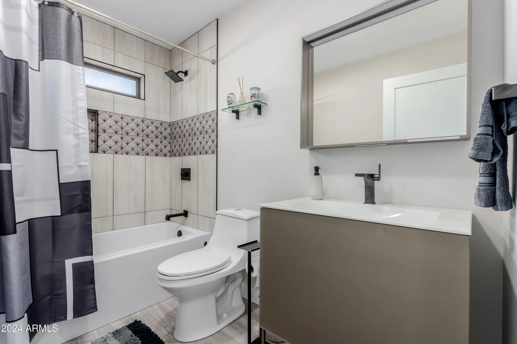 Property Slideshow image 28 of 40 | 18019 n 137th dr, Sun City West, AZ, 85375