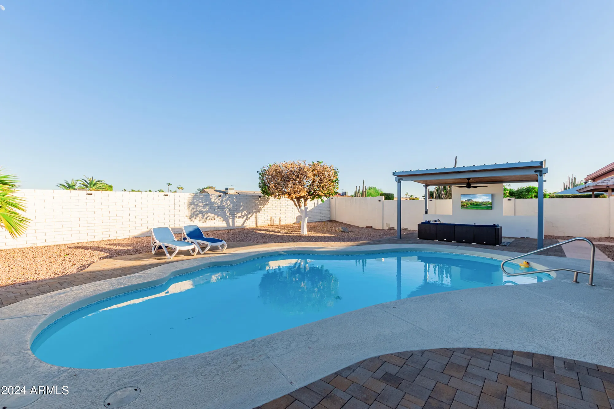Property Slideshow image 39 of 40 | 18019 n 137th dr, Sun City West, AZ, 85375