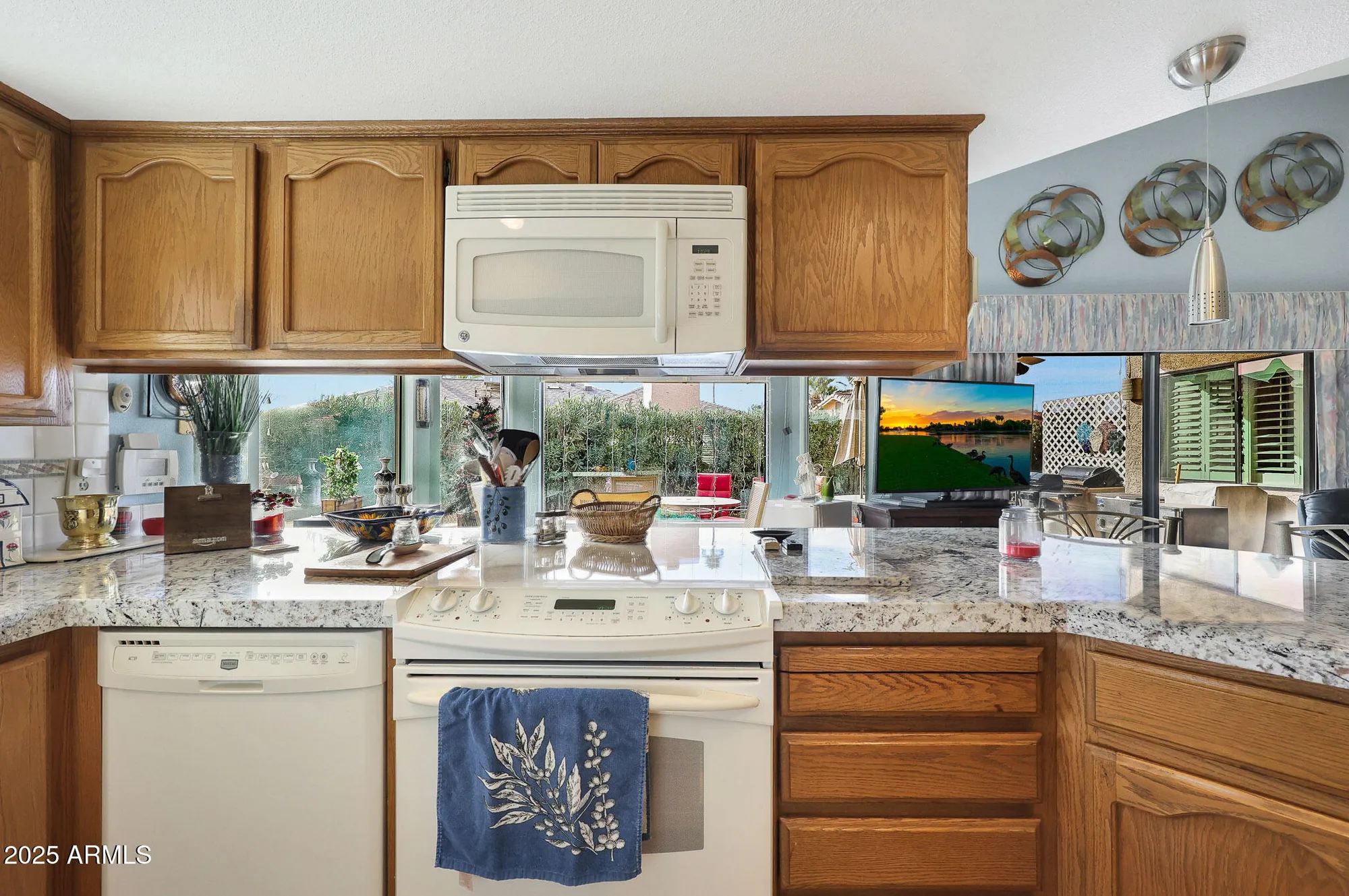 Property Slideshow image 15 of 51 | 26609 s howard dr, Sun Lakes, AZ, 85248