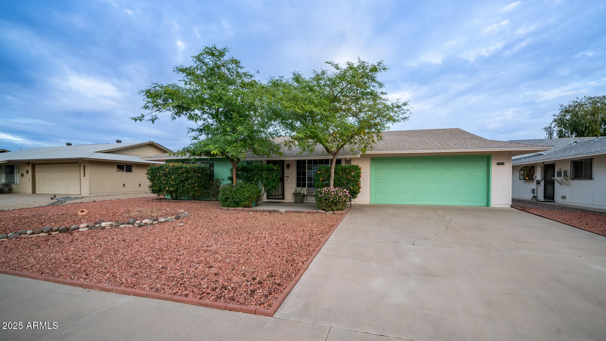 Property Slideshow image 8 of 33 | 19829 n lake forest dr, Sun City, AZ, 85373