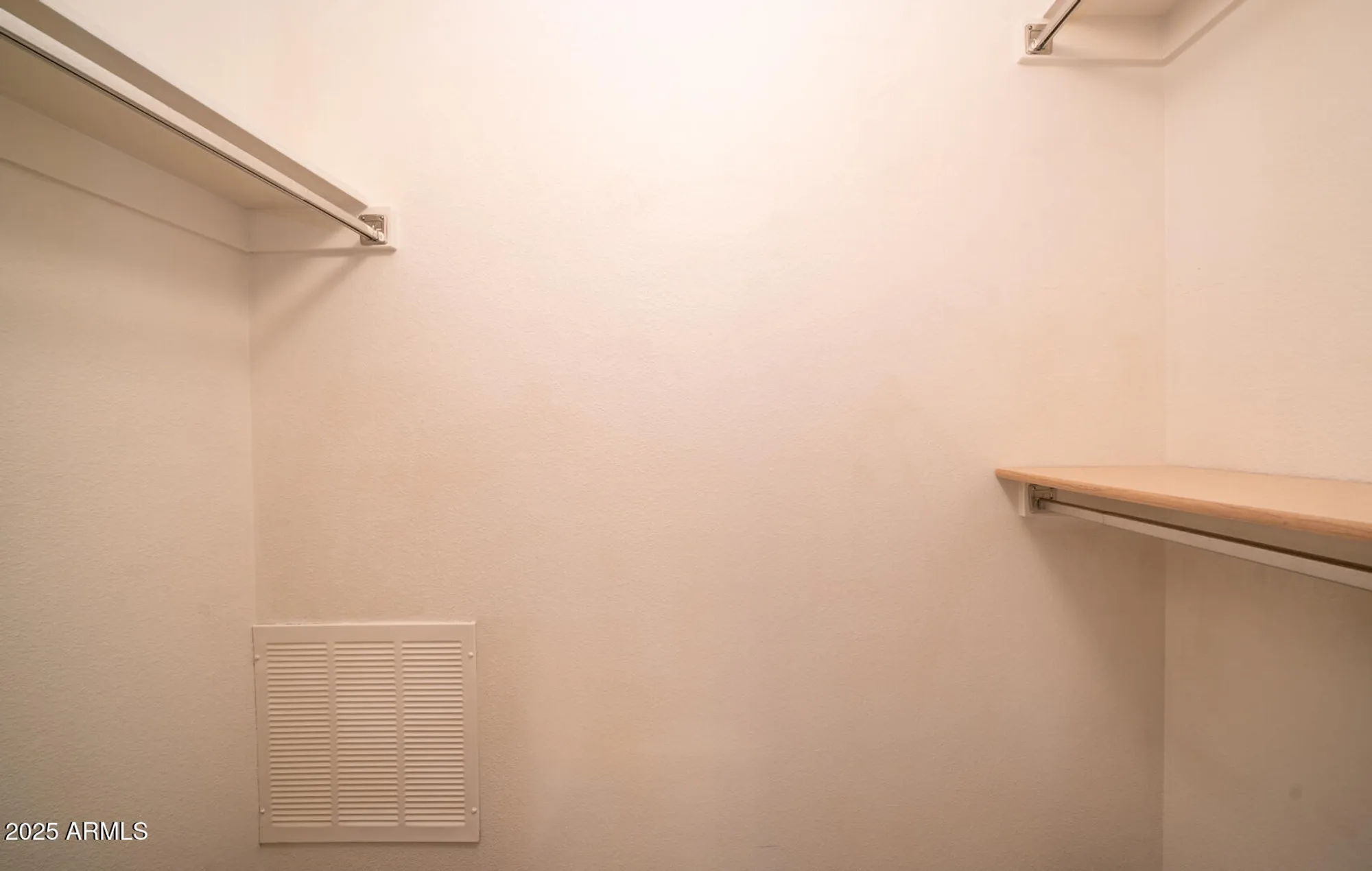 Property Slideshow image 20 of 33 | 19829 n lake forest dr, Sun City, AZ, 85373