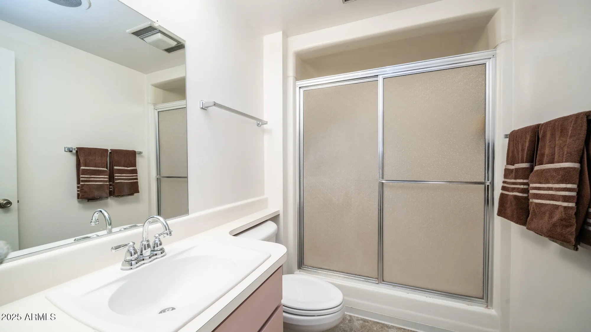 Property Slideshow image 21 of 33 | 19829 n lake forest dr, Sun City, AZ, 85373