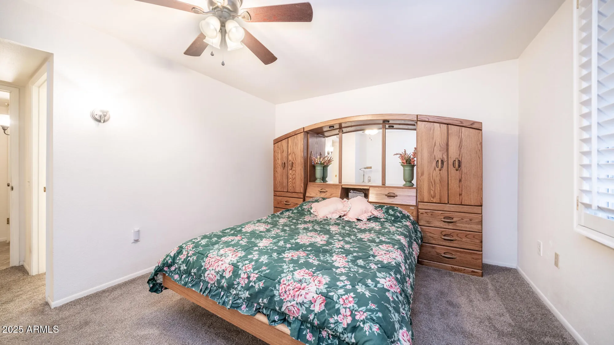 Property Slideshow image 23 of 33 | 19829 n lake forest dr, Sun City, AZ, 85373