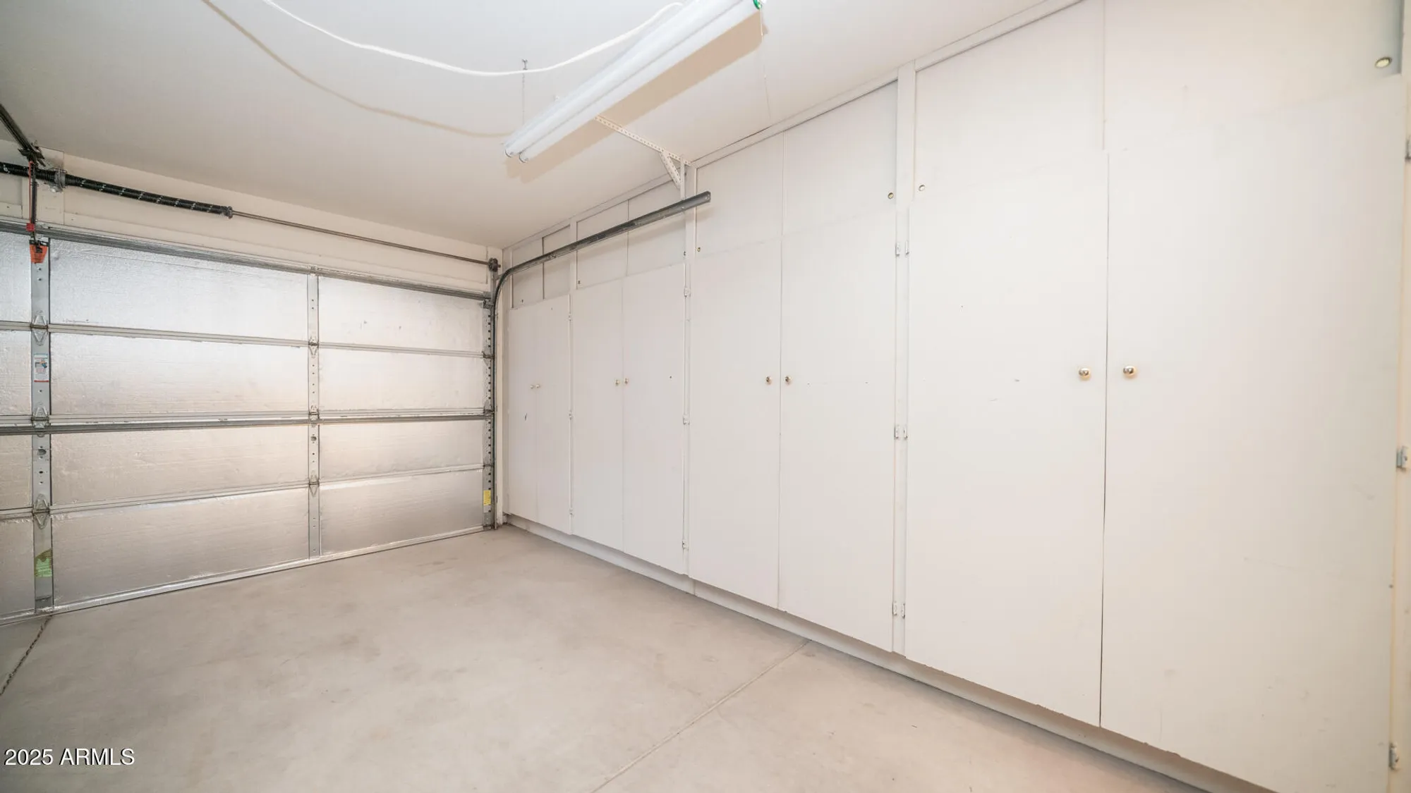 Property Slideshow image 25 of 33 | 19829 n lake forest dr, Sun City, AZ, 85373