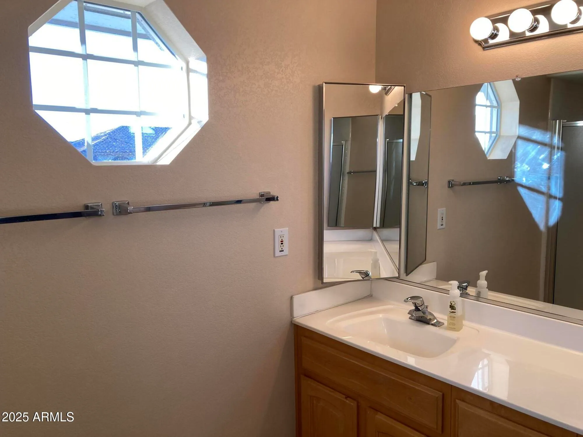 Property Slideshow image 17 of 21 | 10840 e keats ave, Mesa, AZ, 85209