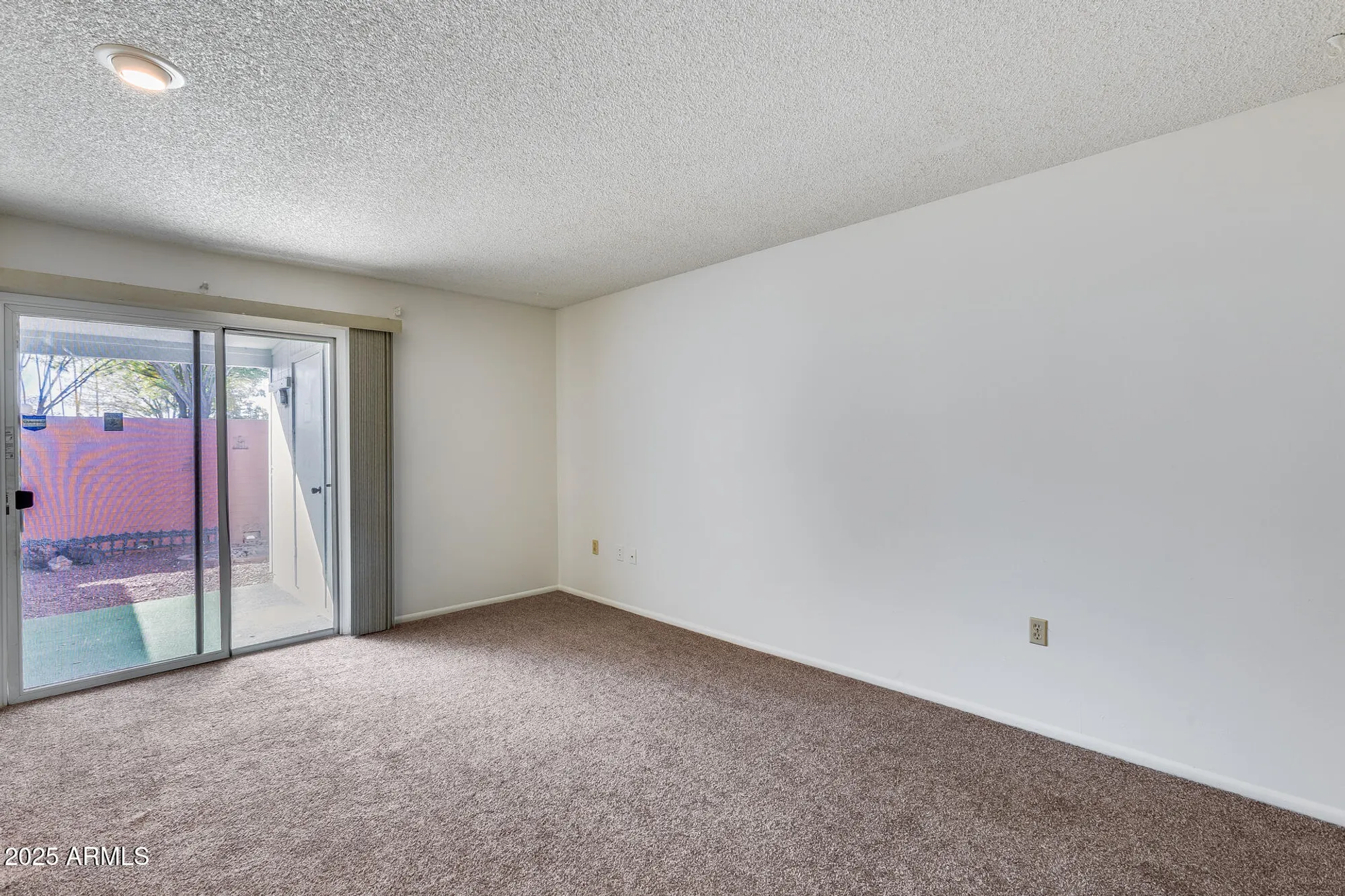 Property Slideshow image 7 of 16 | 10863 w thunderbird blvd, Sun City, AZ, 85351