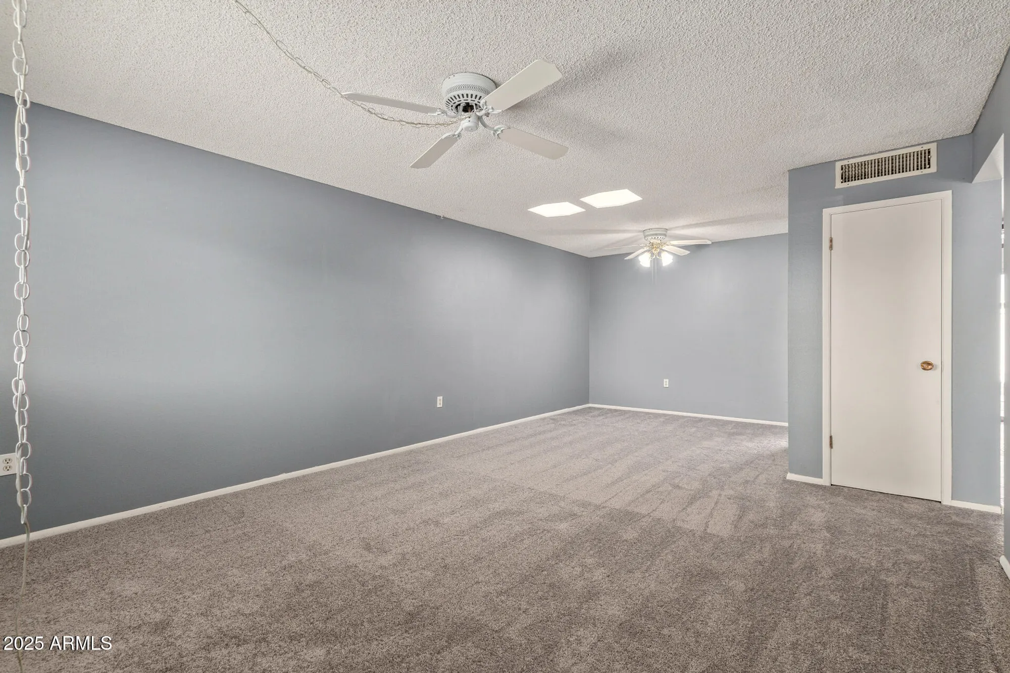 Property Slideshow image 8 of 25 | 9459 n 111th ave, Sun City, AZ, 85351