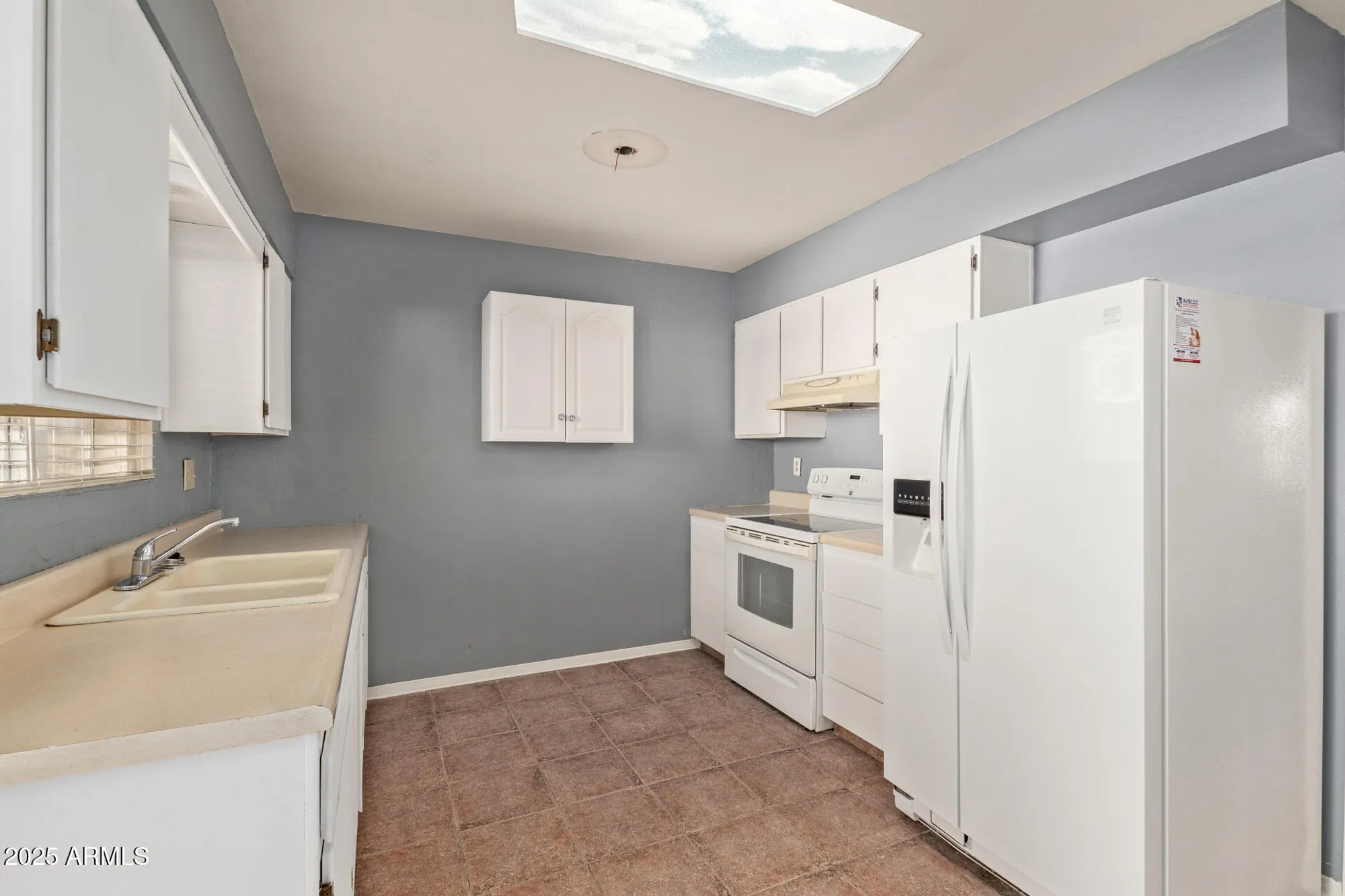 Property Slideshow image 12 of 25 | 9459 n 111th ave, Sun City, AZ, 85351