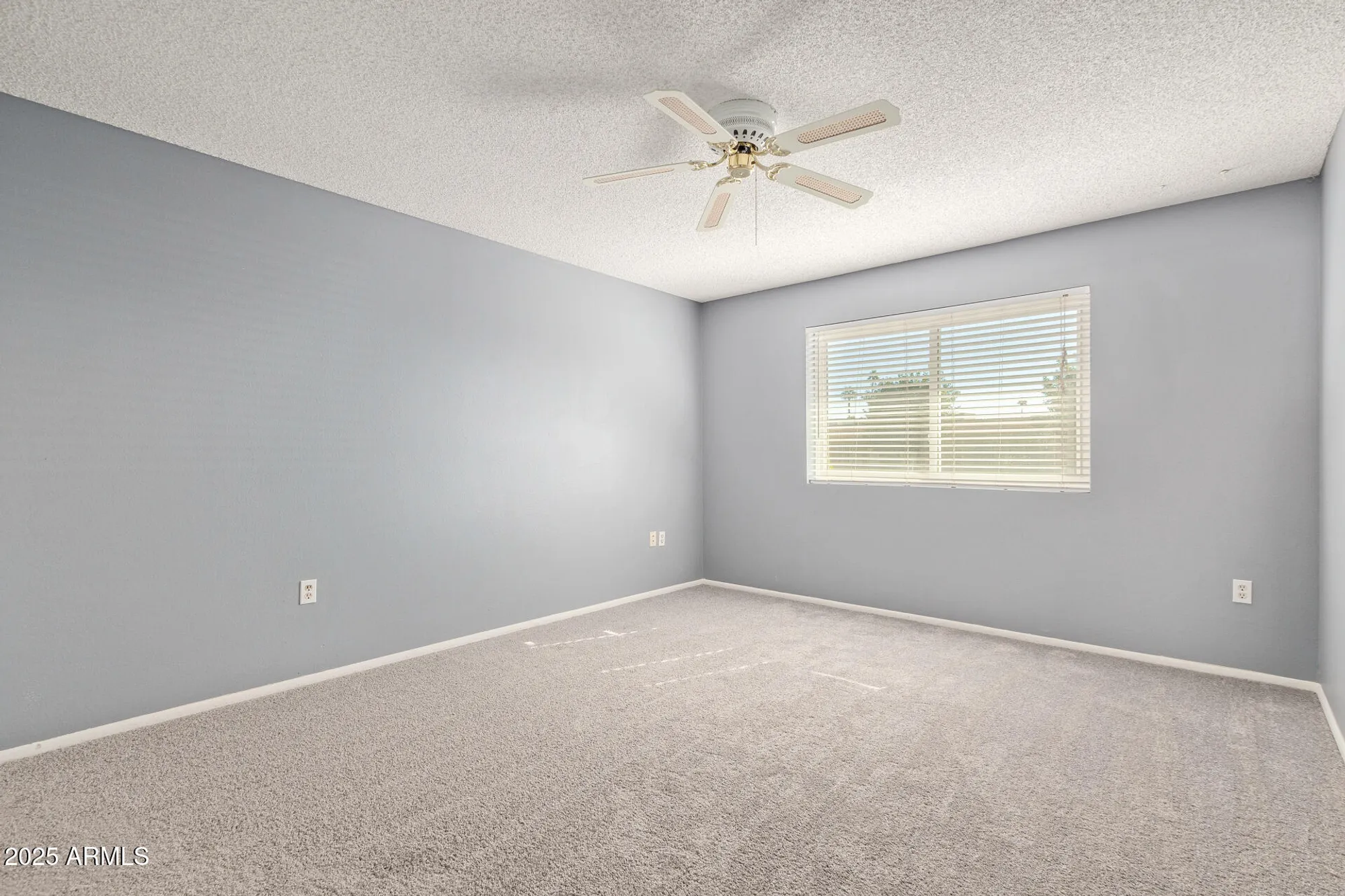 Property Slideshow image 15 of 25 | 9459 n 111th ave, Sun City, AZ, 85351