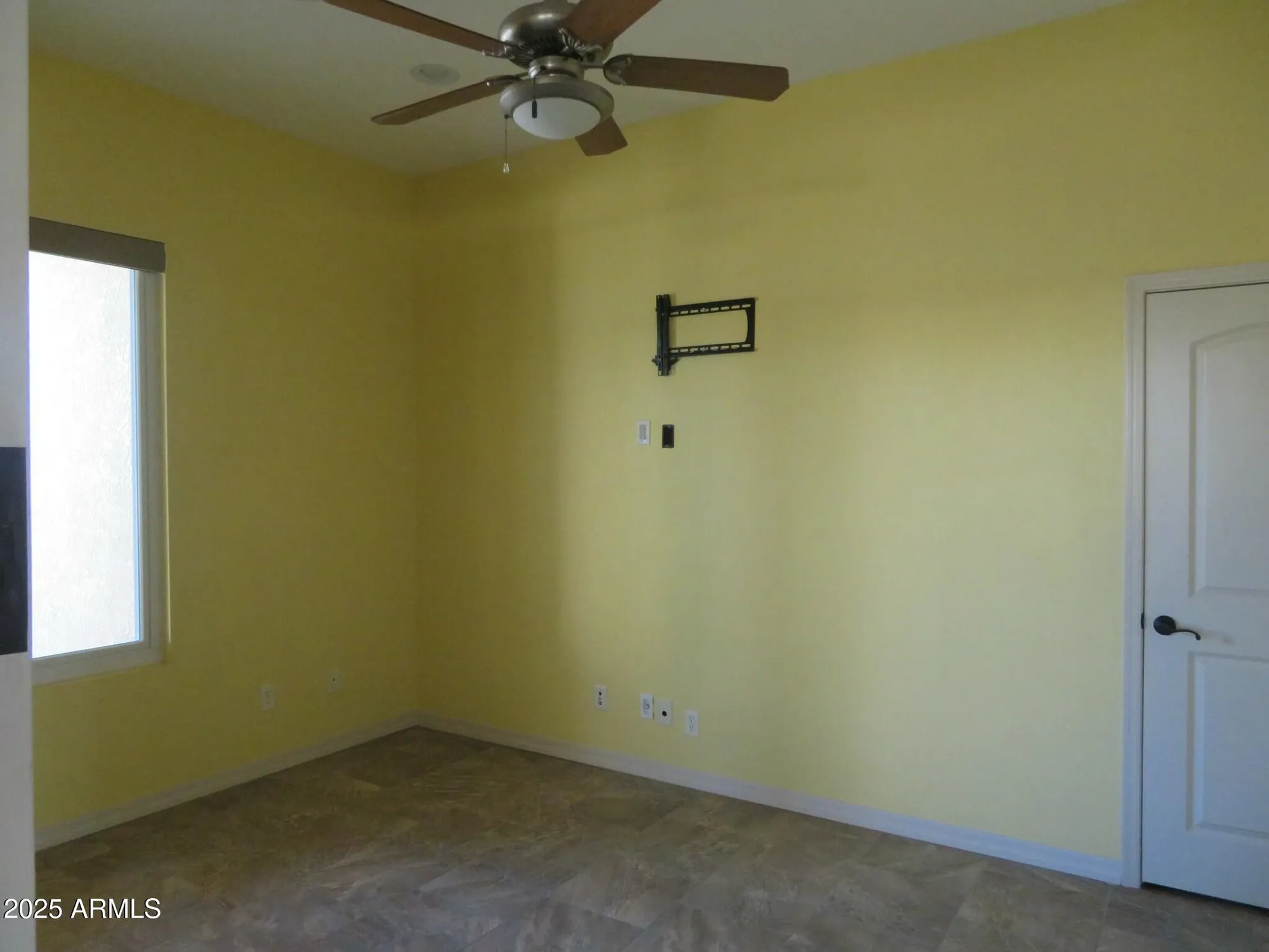 Property Slideshow image 16 of 38 | 2978 glenview dr, Sierra Vista, AZ, 85650