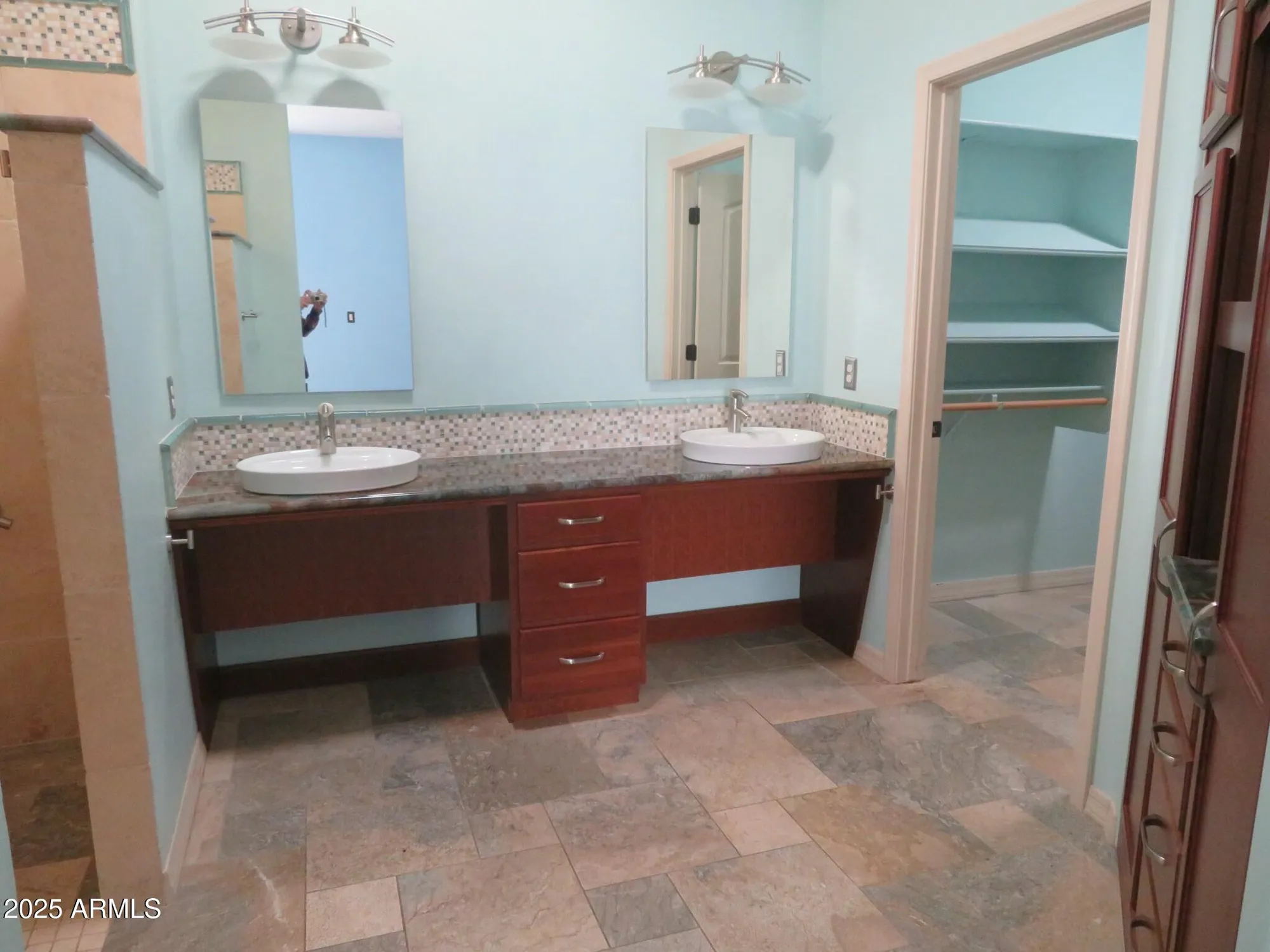 Property Slideshow image 19 of 38 | 2978 glenview dr, Sierra Vista, AZ, 85650