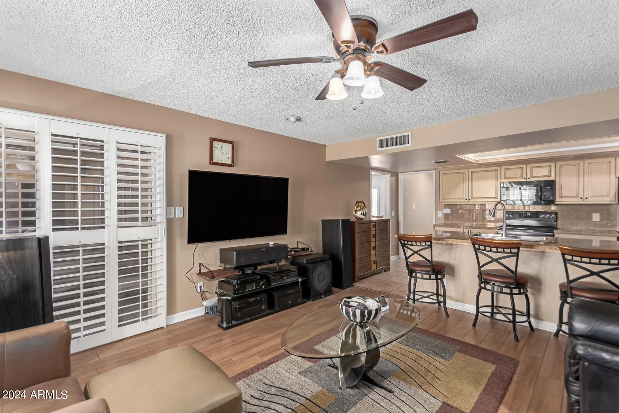 Property Slideshow image 6 of 45 | 12059 s paiute st, Phoenix, AZ, 85044