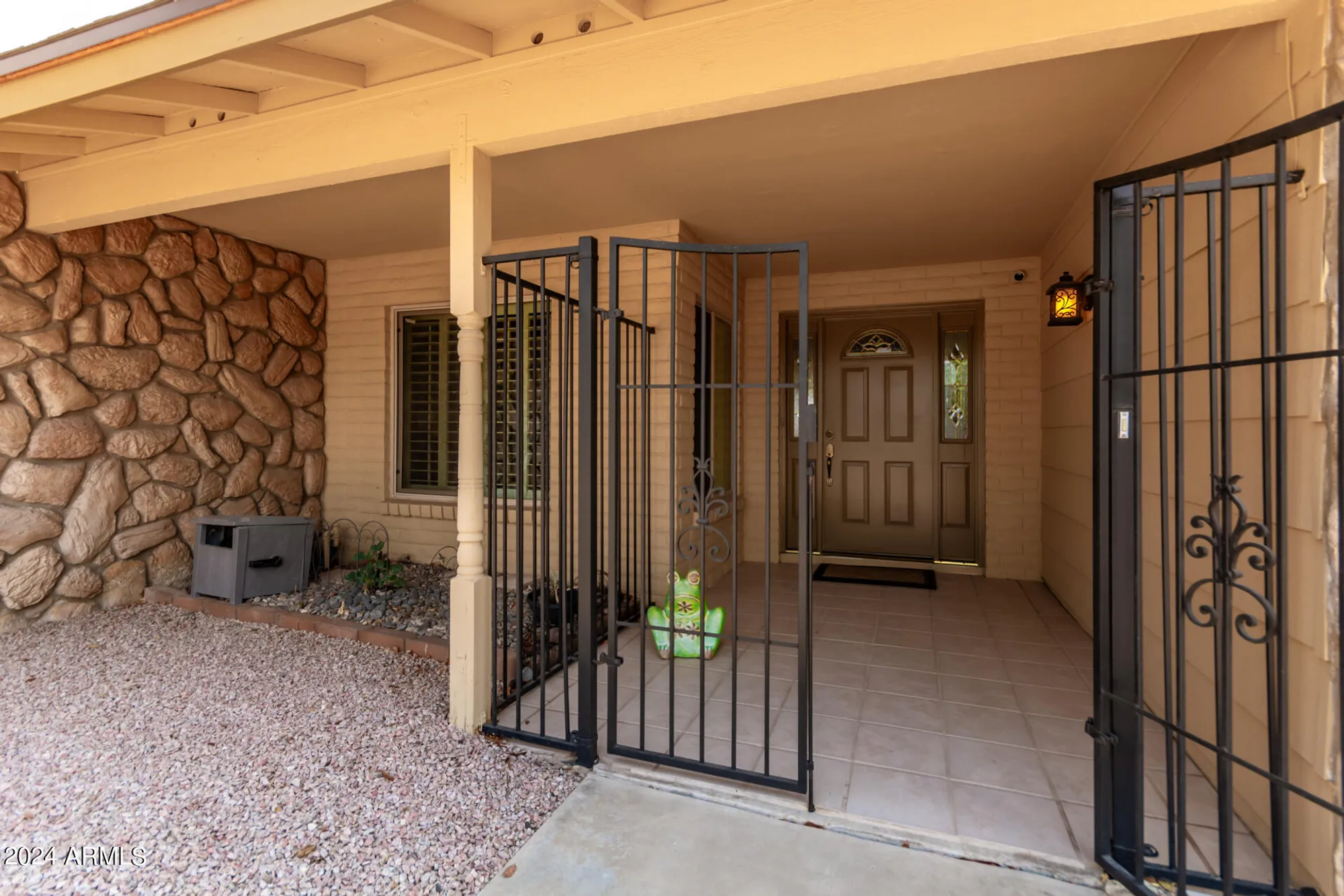 Property Slideshow image 16 of 45 | 12059 s paiute st, Phoenix, AZ, 85044