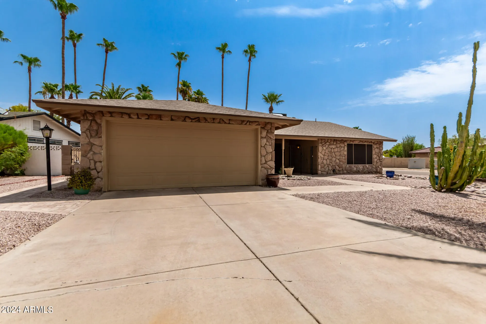 Property Slideshow image 25 of 45 | 12059 s paiute st, Phoenix, AZ, 85044
