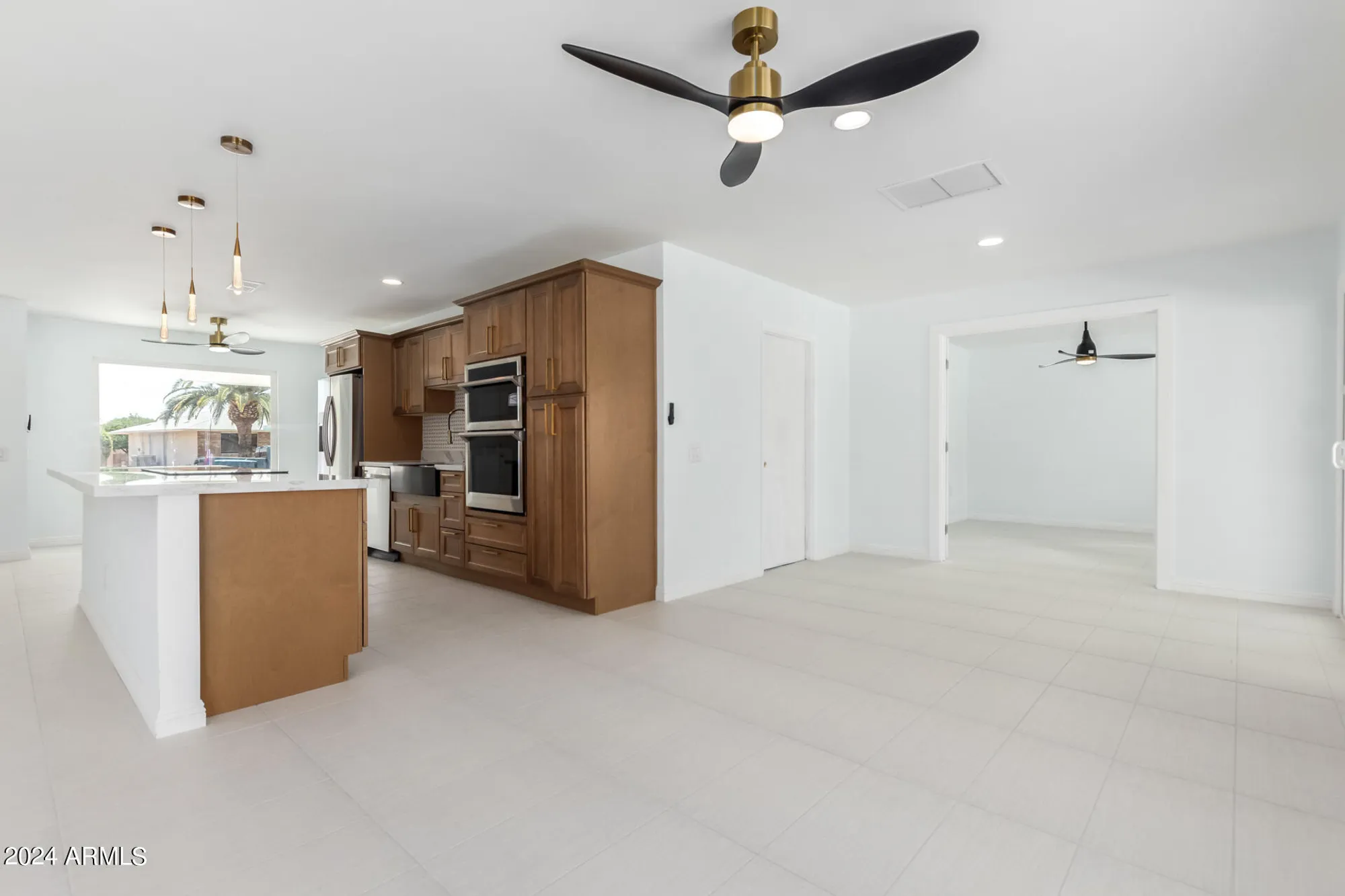 Property Slideshow image 16 of 33 | 10826 w loma blanca dr, Sun City, AZ, 85351