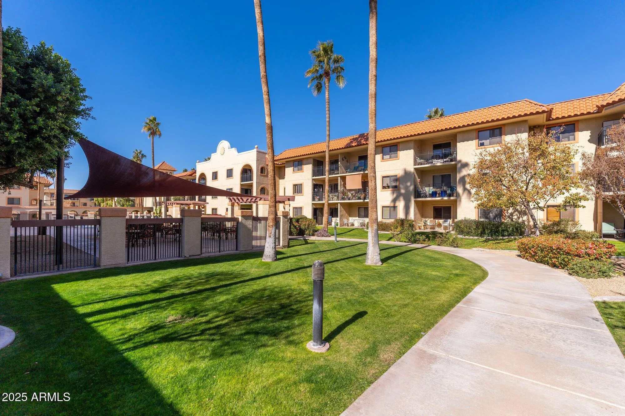 Property Slideshow image 24 of 62 | 10330 w thunderbird blvd c119, Sun City, AZ, 85351