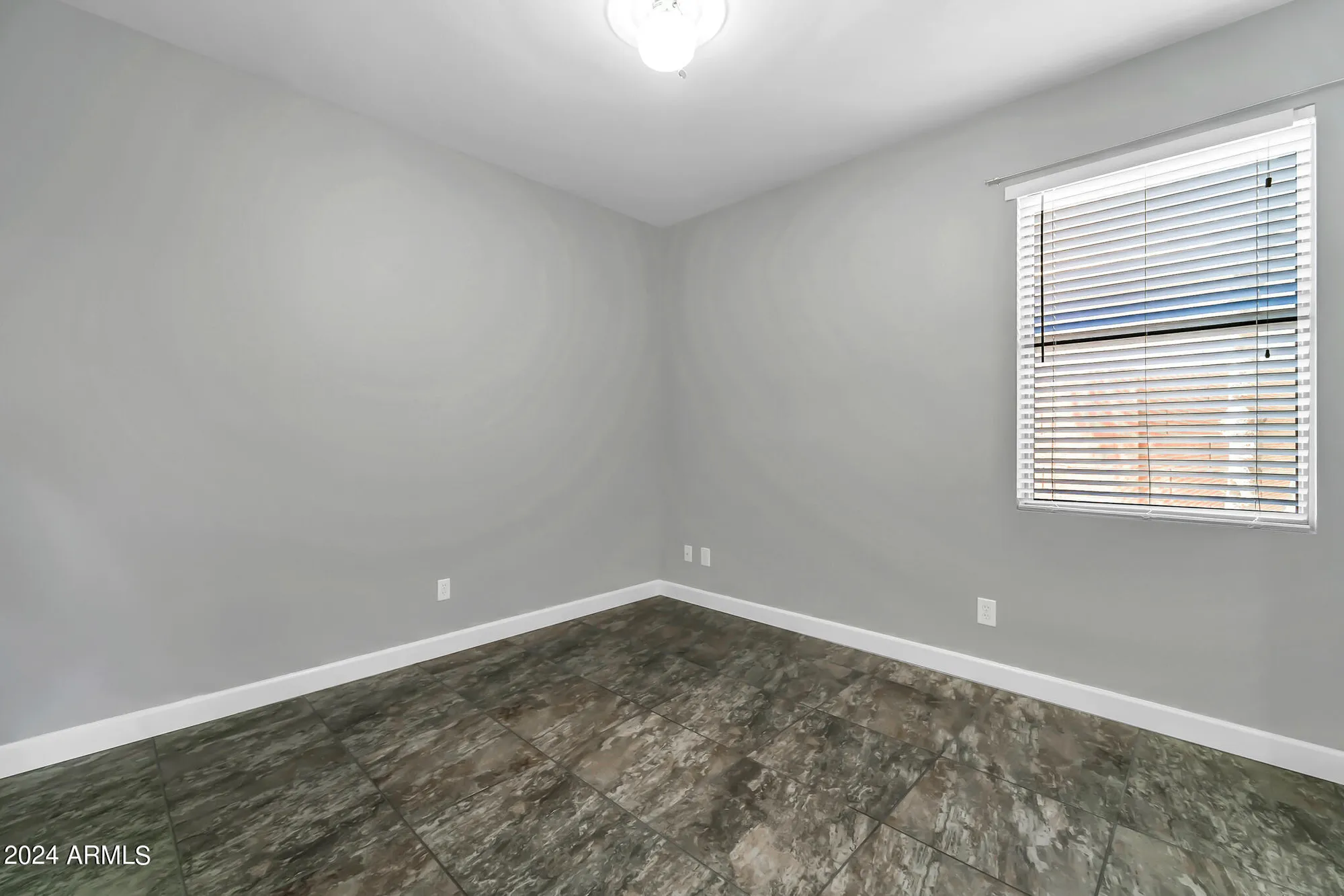 Property Slideshow image 27 of 65 | 17620 w weatherby dr, Surprise, AZ, 85374