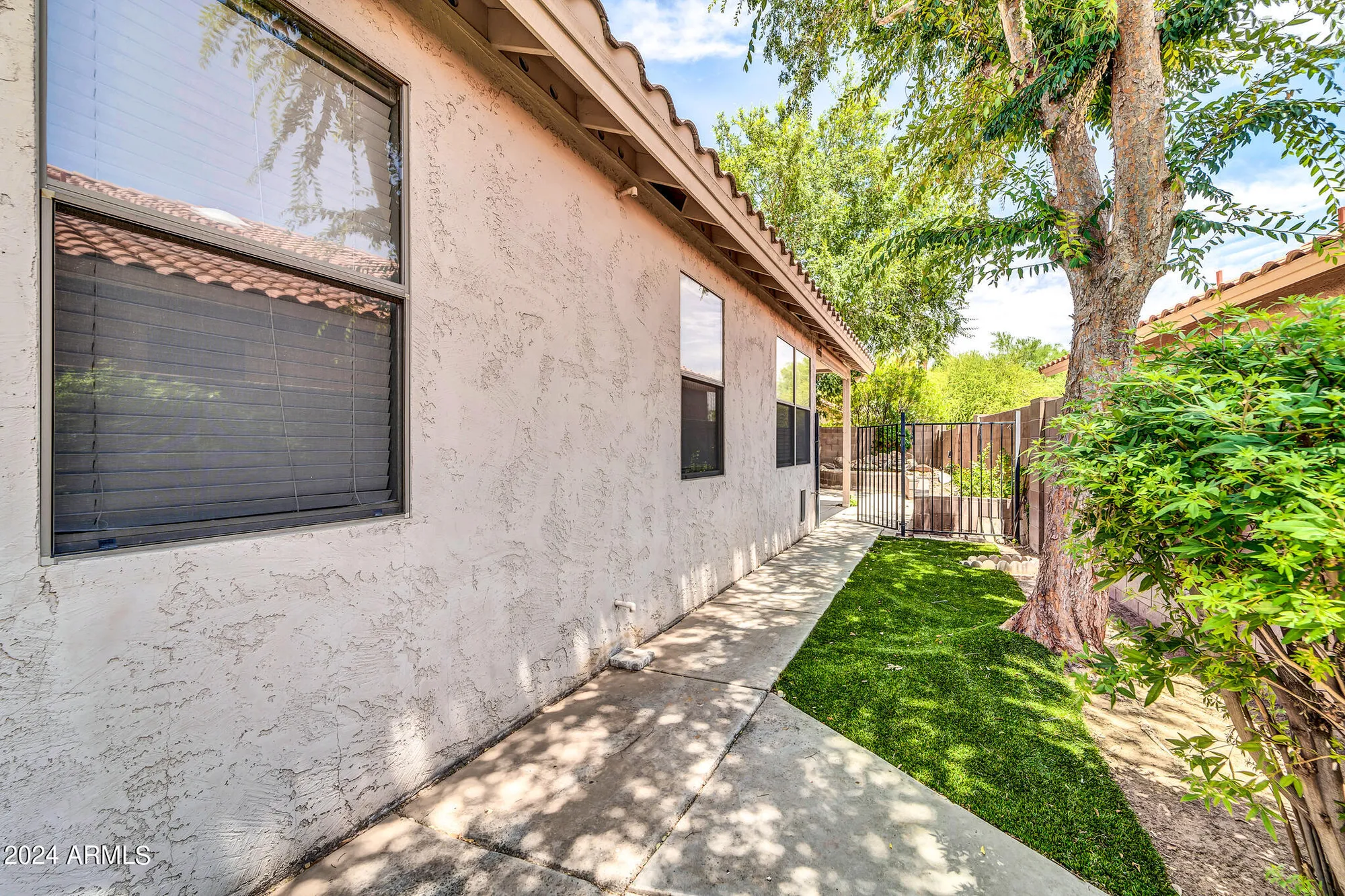 Property Slideshow image 30 of 65 | 17620 w weatherby dr, Surprise, AZ, 85374