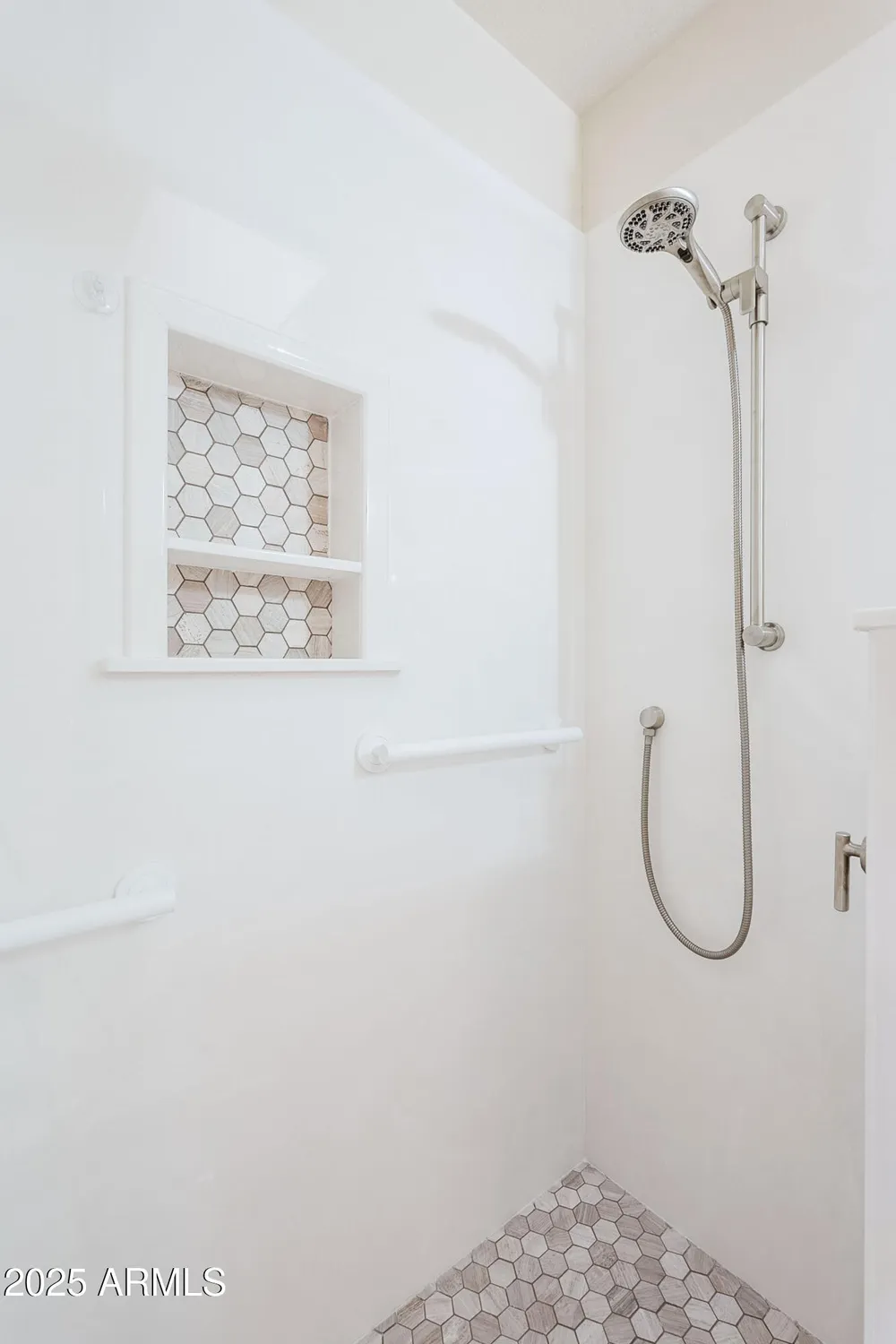 Property Slideshow image 21 of 32 | 13611 n newcastle dr, Sun City, AZ, 85351