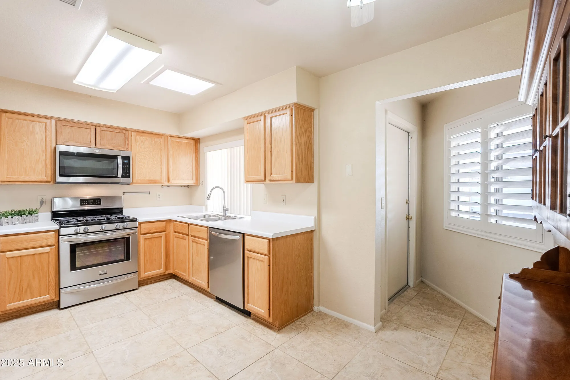 Property Slideshow image 11 of 32 | 13611 n newcastle dr, Sun City, AZ, 85351