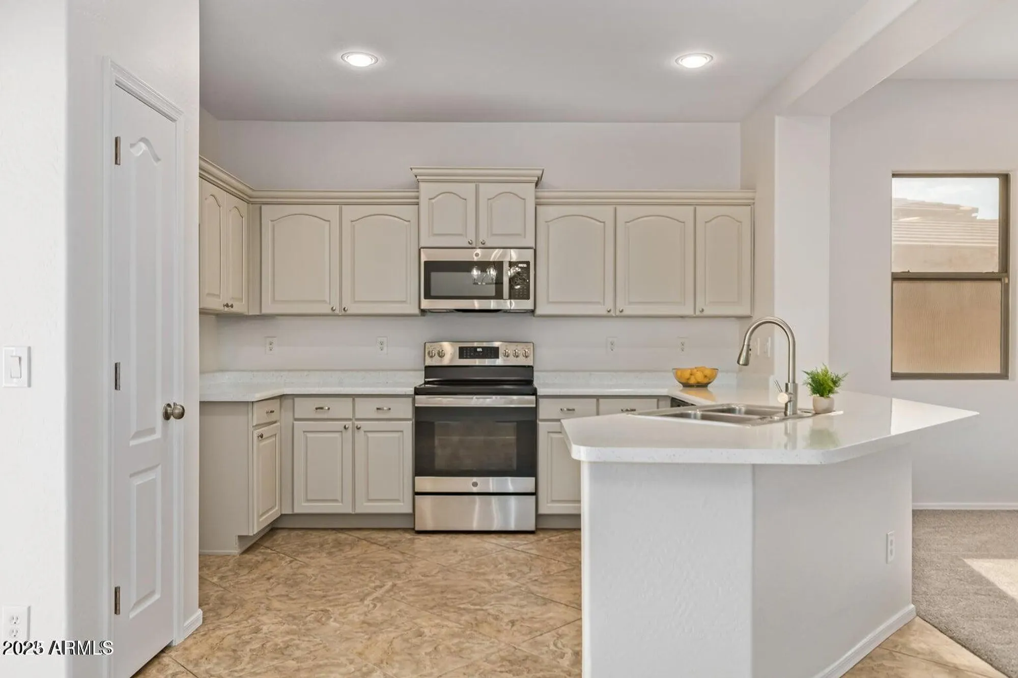 Property Slideshow image 6 of 11 | 2494 e dulcinea trl, Casa Grande, AZ, 85194