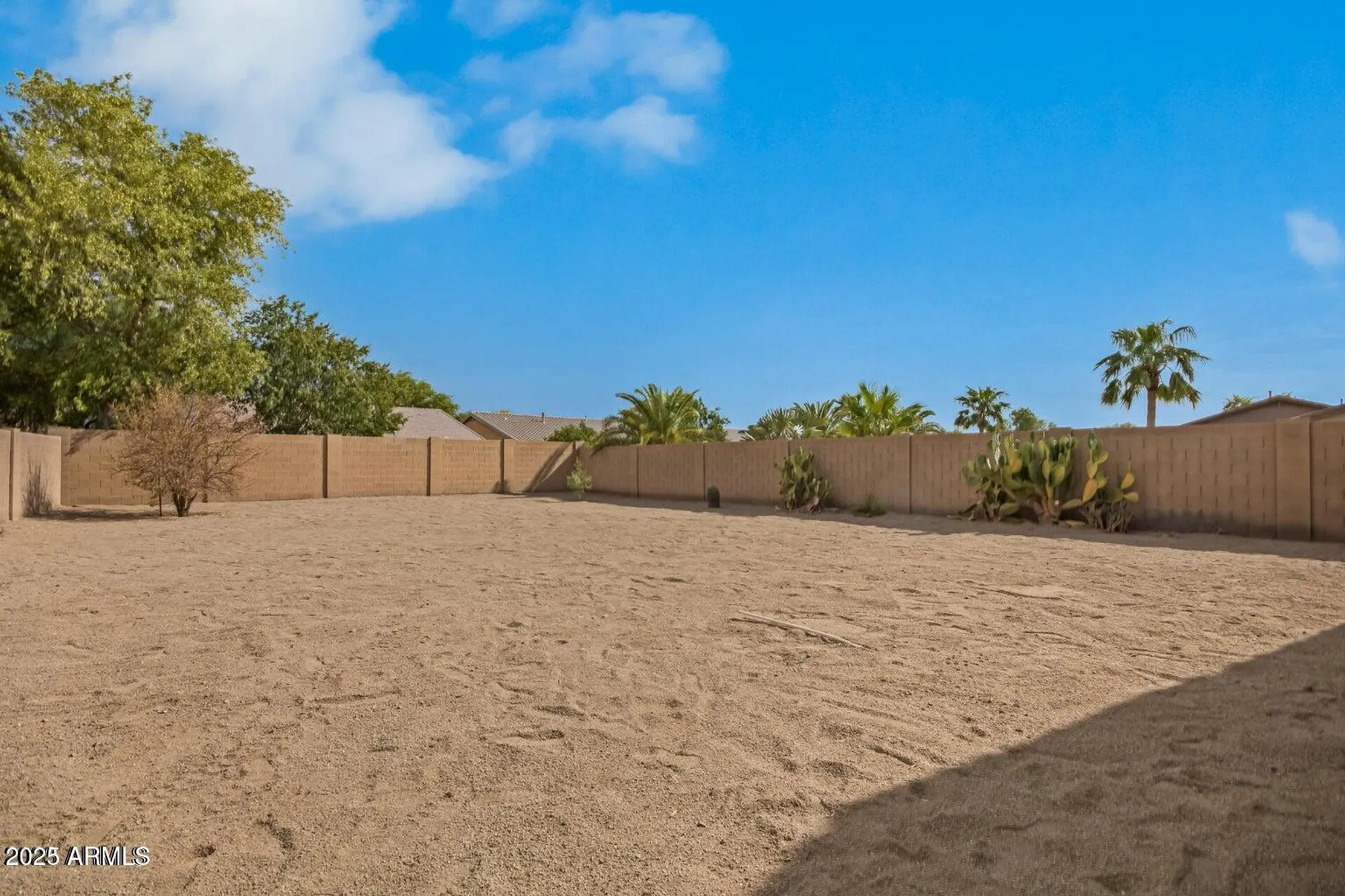 Property Slideshow image 10 of 11 | 2494 e dulcinea trl, Casa Grande, AZ, 85194