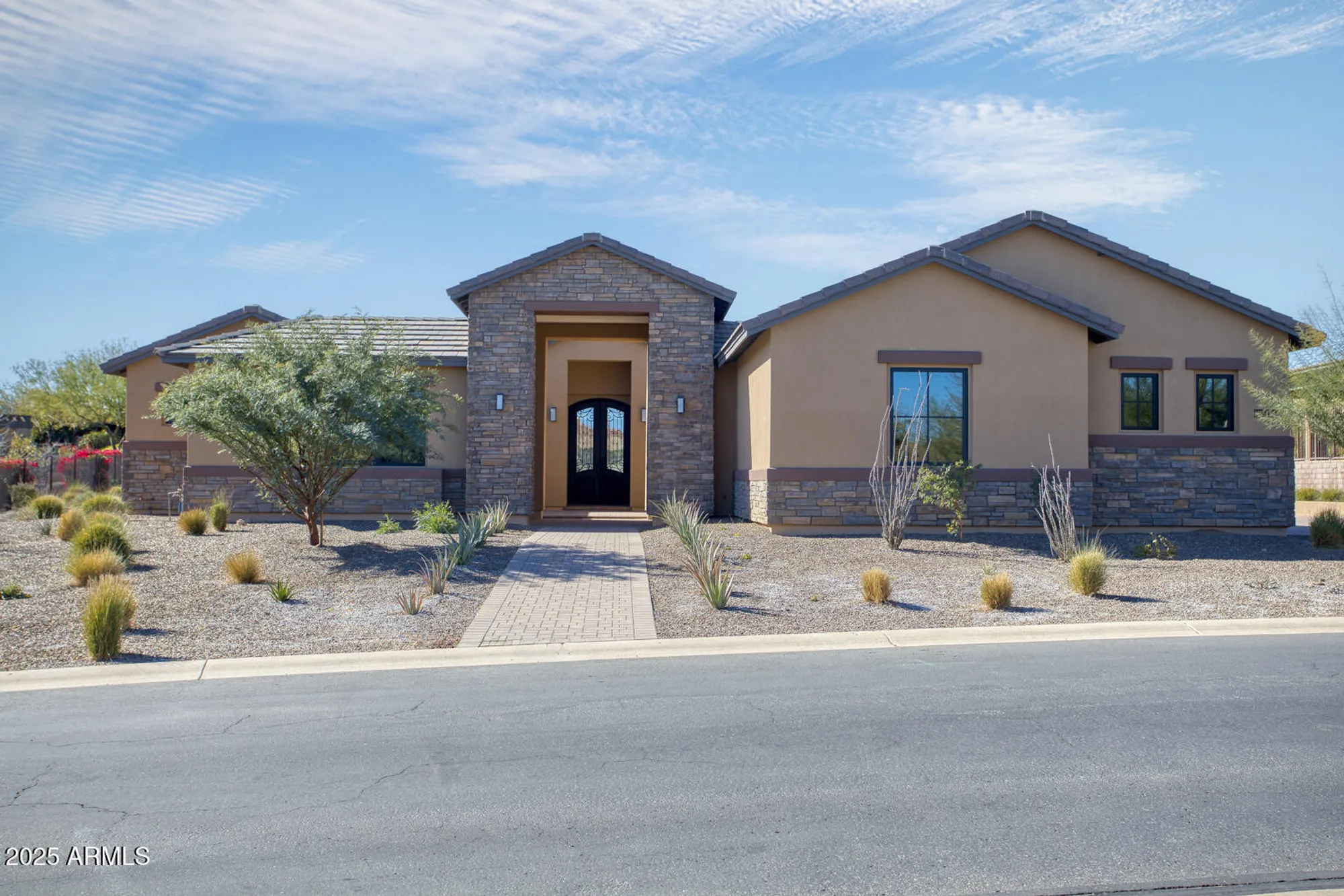 Property Slideshow image 1 of 36 | 17417 e monument ct, Rio Verde, AZ, 85263