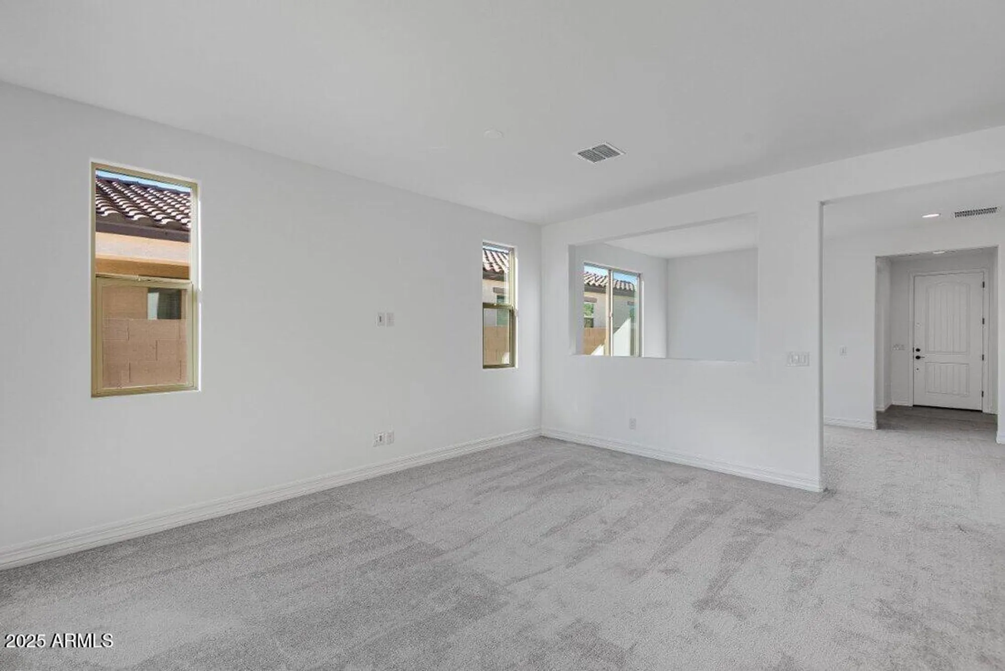 Property Slideshow image 16 of 37 | 18111 w hiddenview dr, Goodyear, AZ, 85338