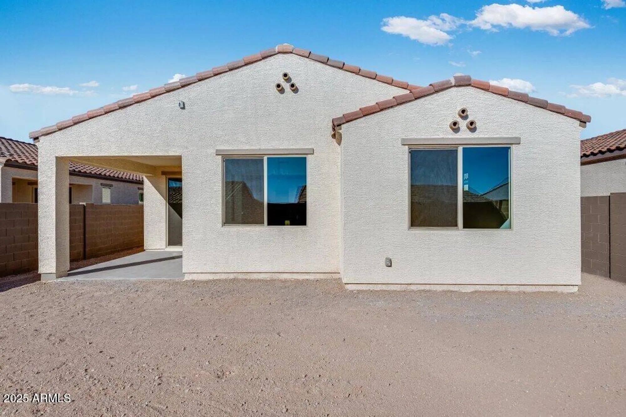 Property Slideshow image 32 of 37 | 18111 w hiddenview dr, Goodyear, AZ, 85338