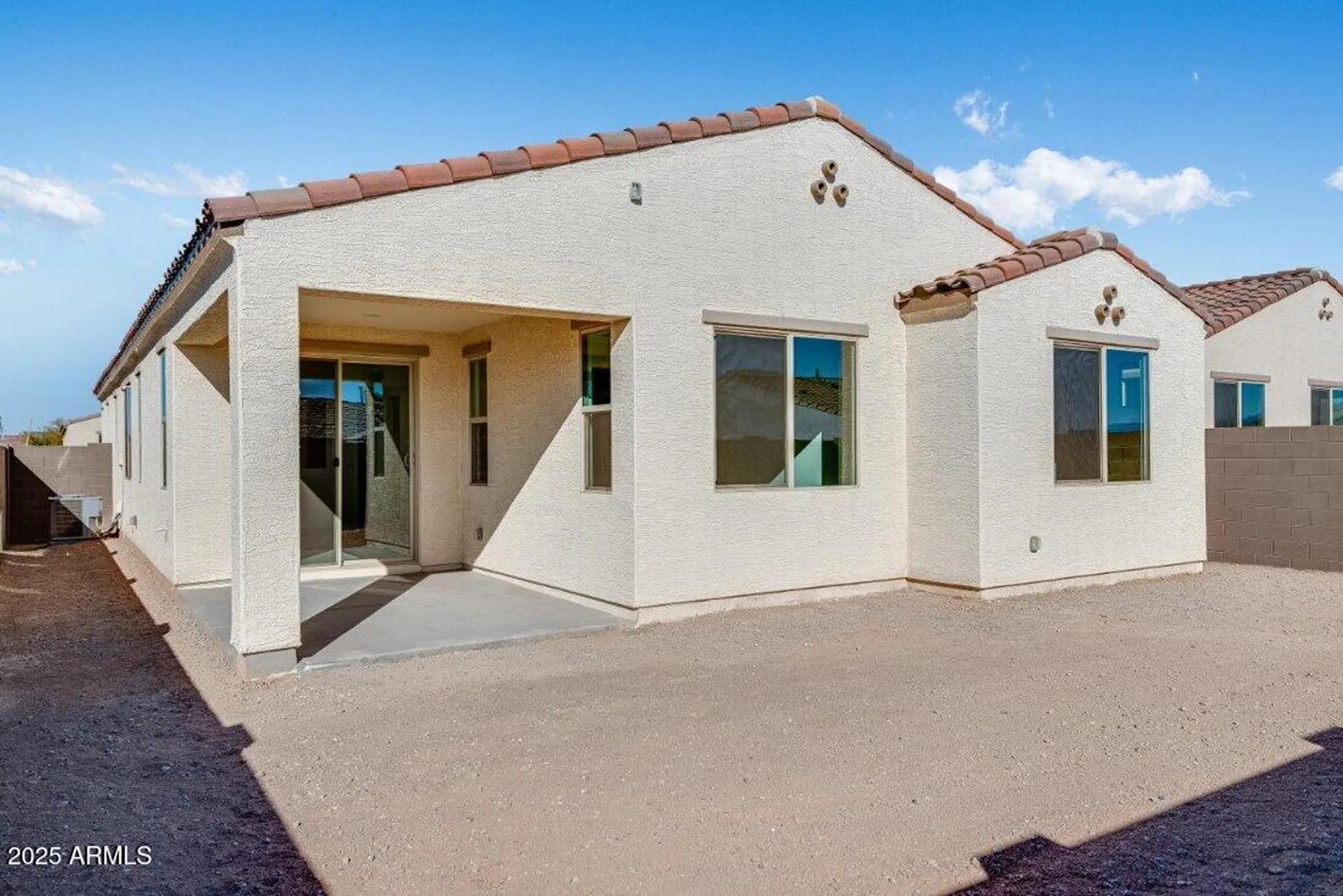 Property Slideshow image 33 of 37 | 18111 w hiddenview dr, Goodyear, AZ, 85338