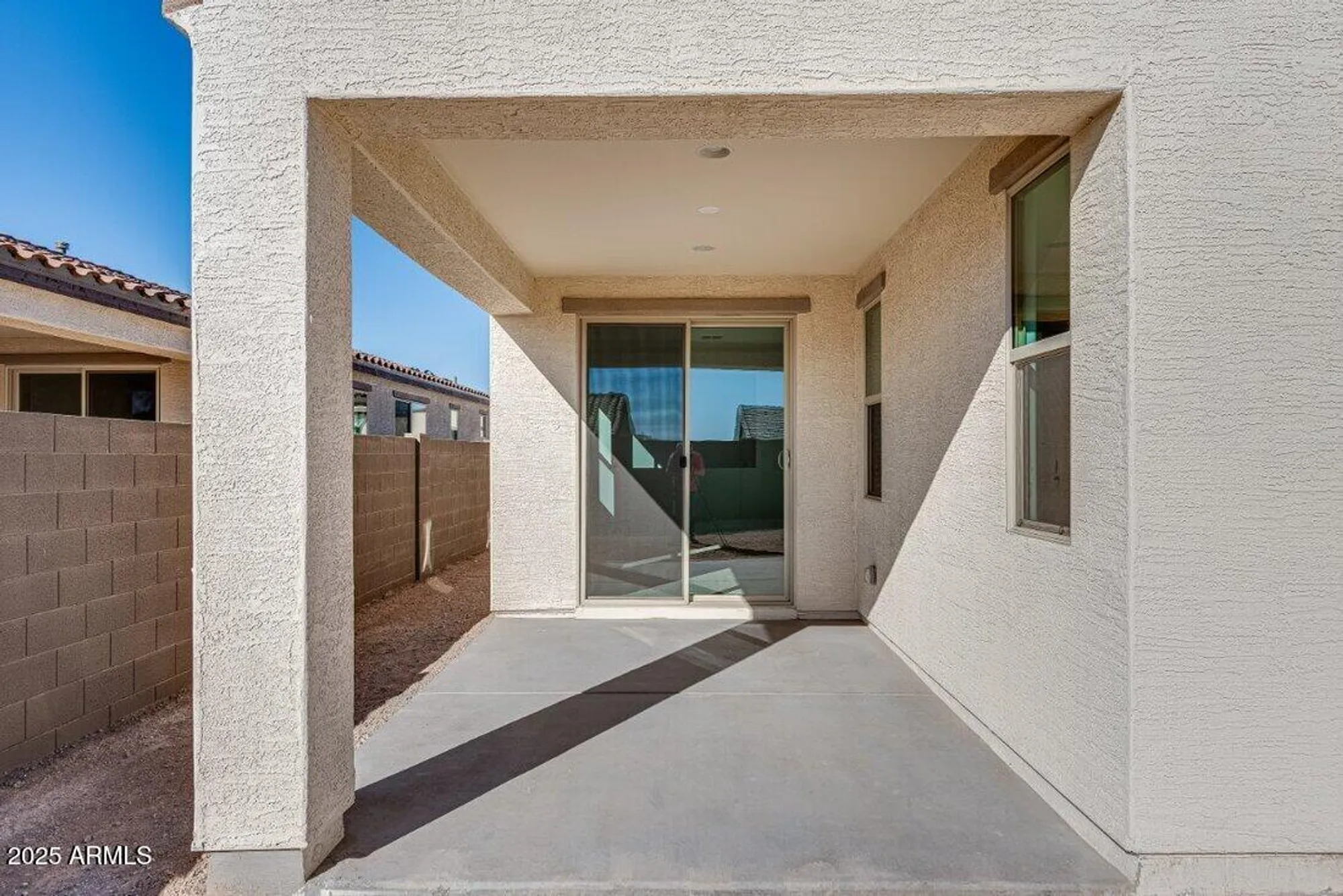 Property Slideshow image 31 of 37 | 18111 w hiddenview dr, Goodyear, AZ, 85338