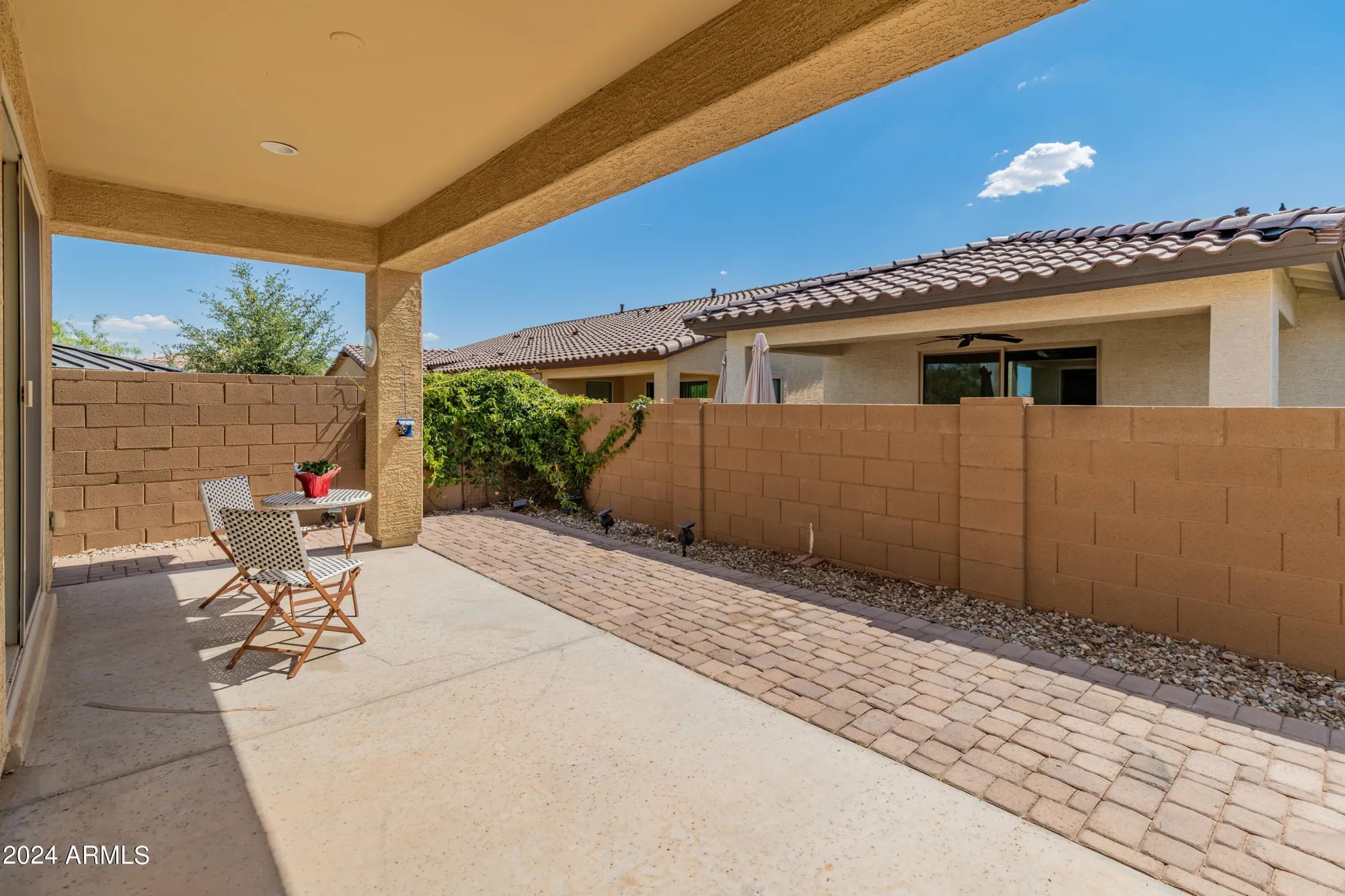 Property Slideshow image 32 of 63 | 24670 n 171st ln, Surprise, AZ, 85387