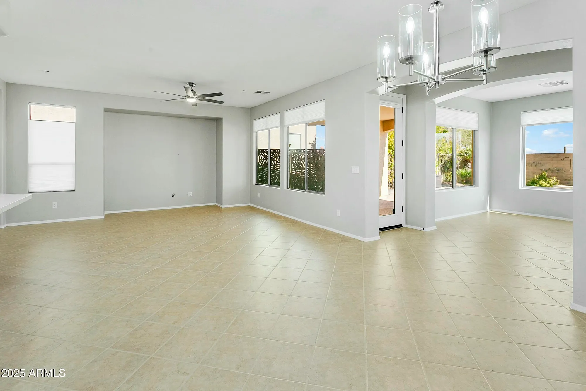 Property Slideshow image 11 of 31 | 28107 n 123rd ln, Peoria, AZ, 85383