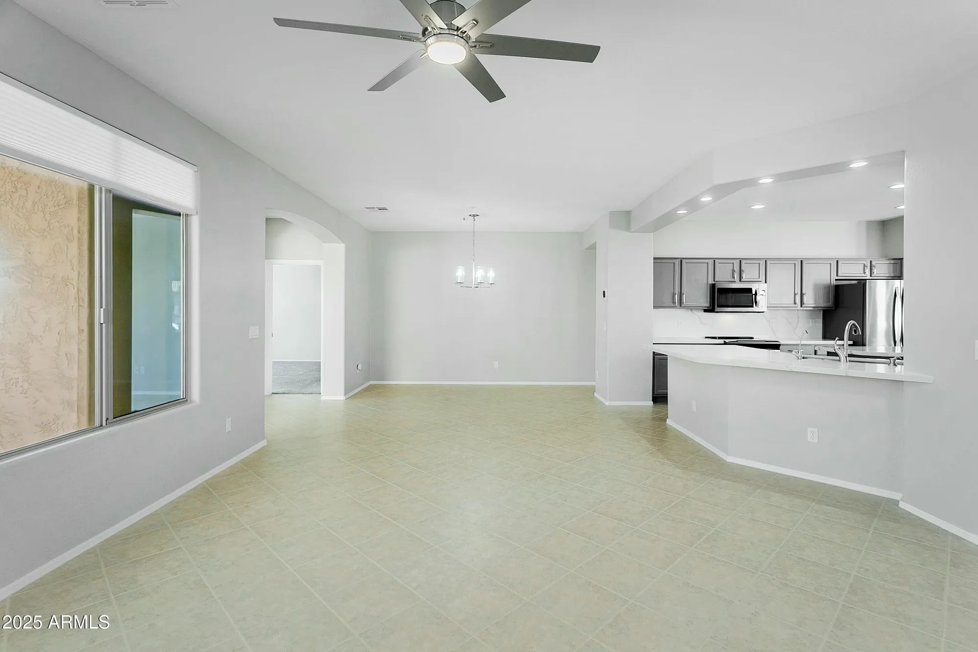 Property Slideshow image 12 of 31 | 28107 n 123rd ln, Peoria, AZ, 85383