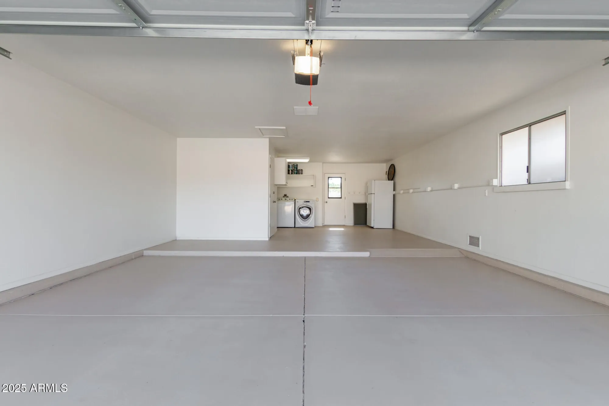 Property Slideshow image 24 of 29 | 9827 w lindgren ave, Sun City, AZ, 85373