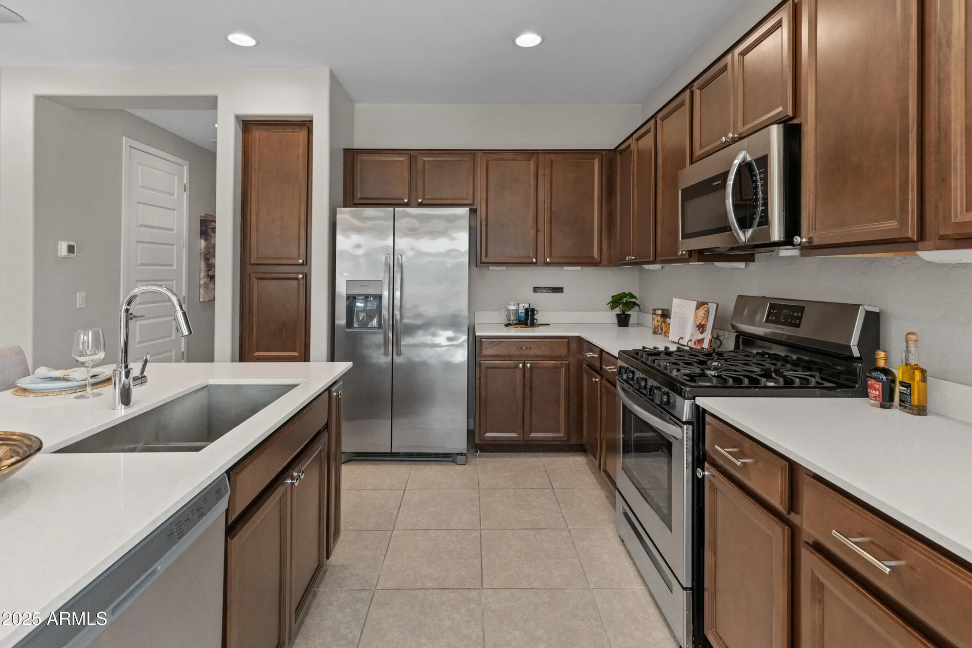 Property Slideshow image 12 of 63 | 24670 n 171st ln, Surprise, AZ, 85387