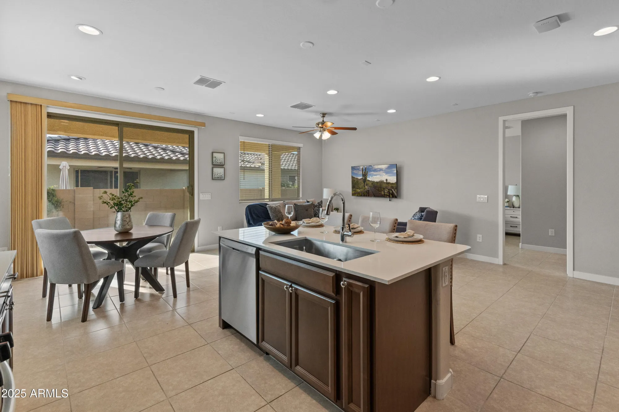 Property Slideshow image 21 of 63 | 24670 n 171st ln, Surprise, AZ, 85387