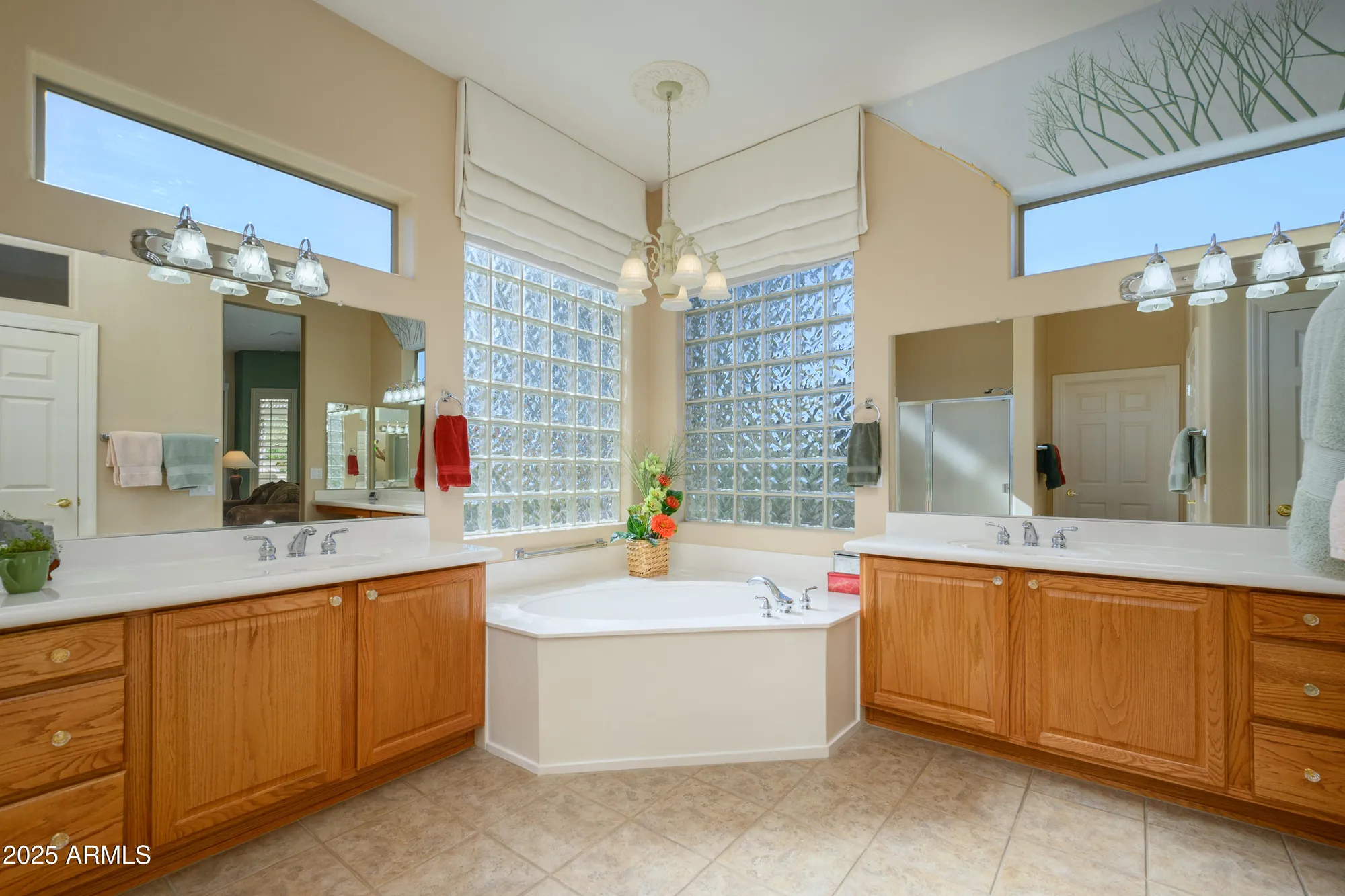 Property Slideshow image 17 of 35 | 16935 w desert blossom way, Surprise, AZ, 85387