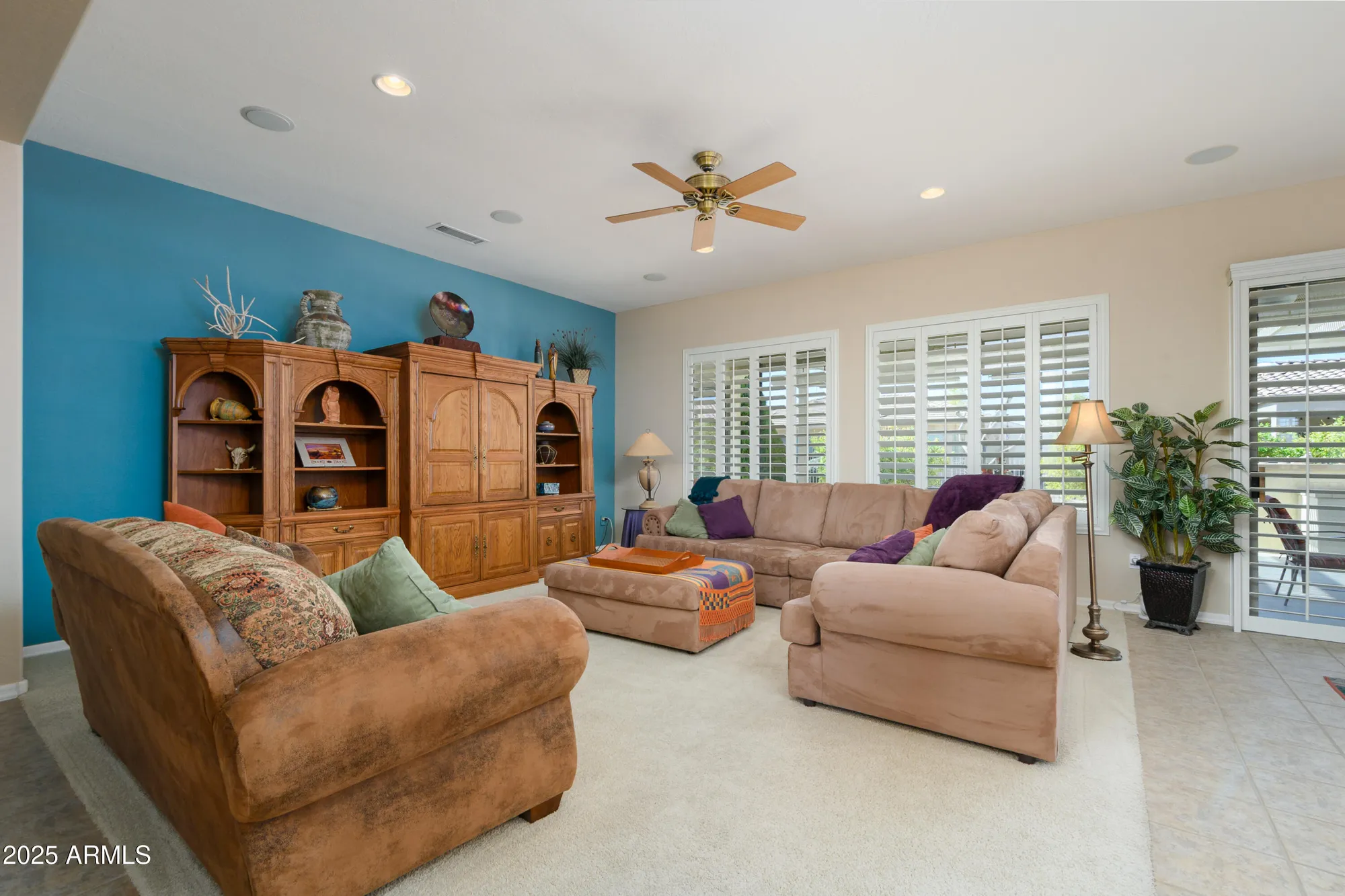 Property Slideshow image 6 of 35 | 16935 w desert blossom way, Surprise, AZ, 85387