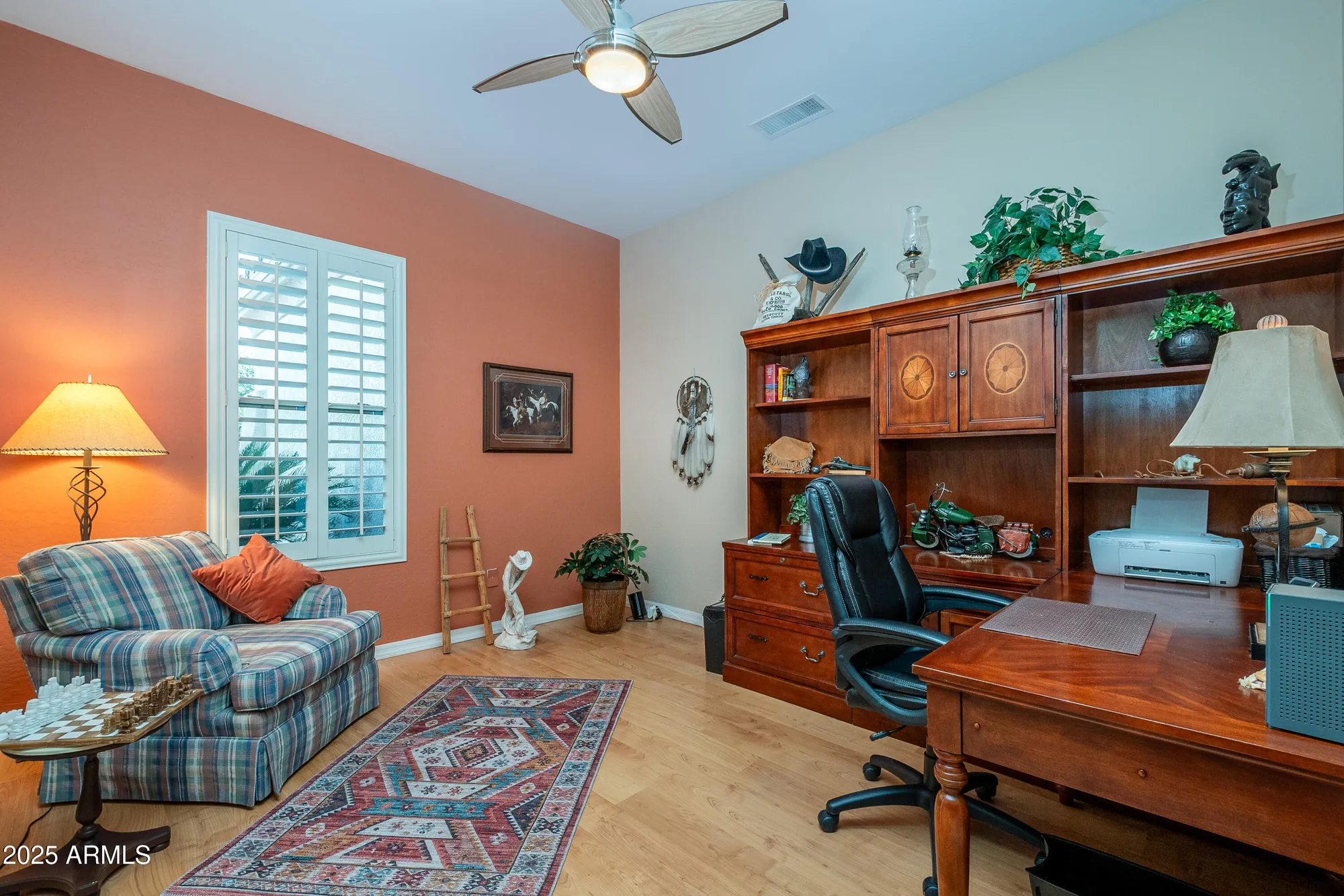 Property Slideshow image 9 of 35 | 16935 w desert blossom way, Surprise, AZ, 85387