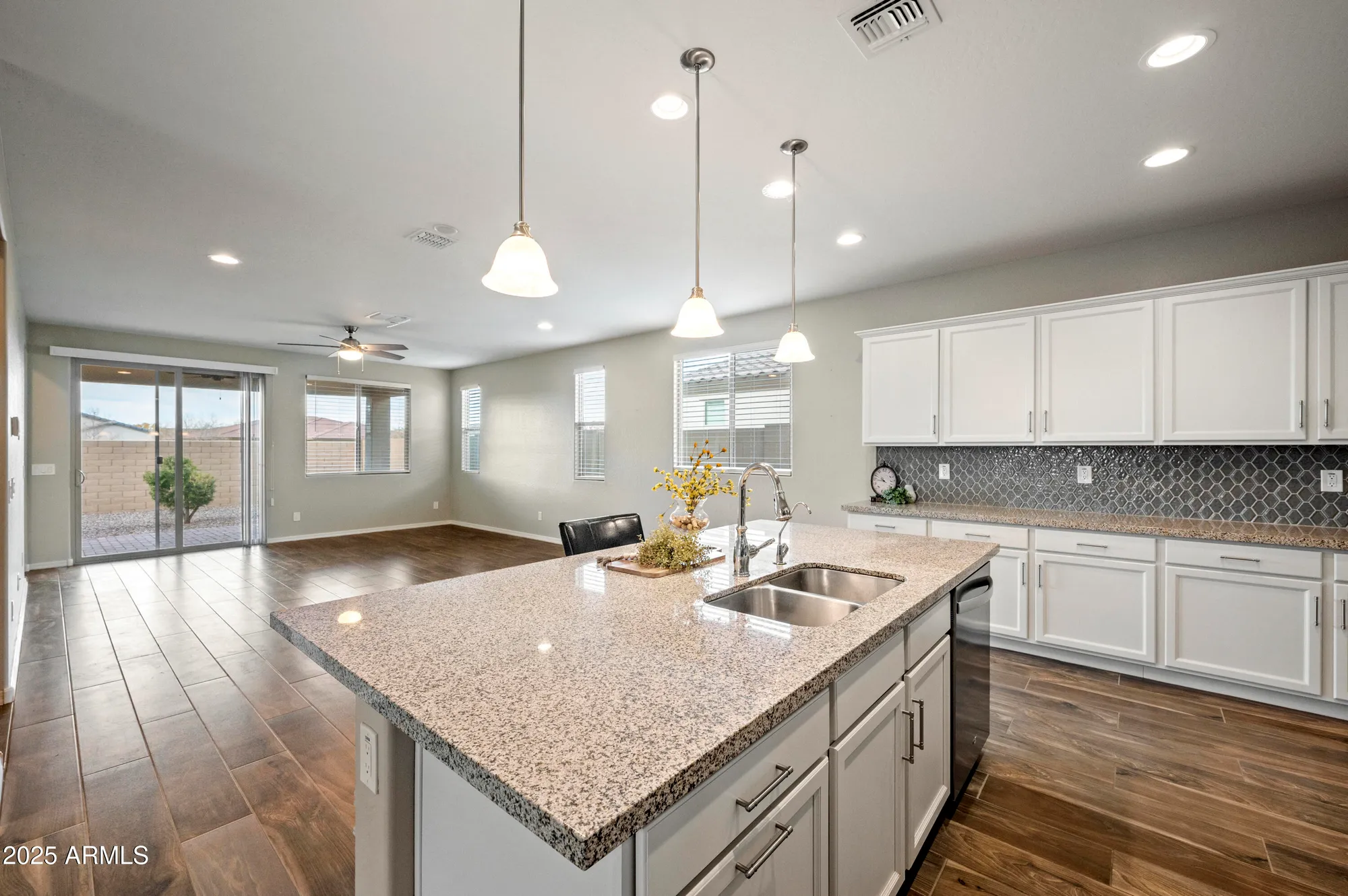 Property Slideshow image 8 of 47 | 5628 s winchester, Mesa, AZ, 85212