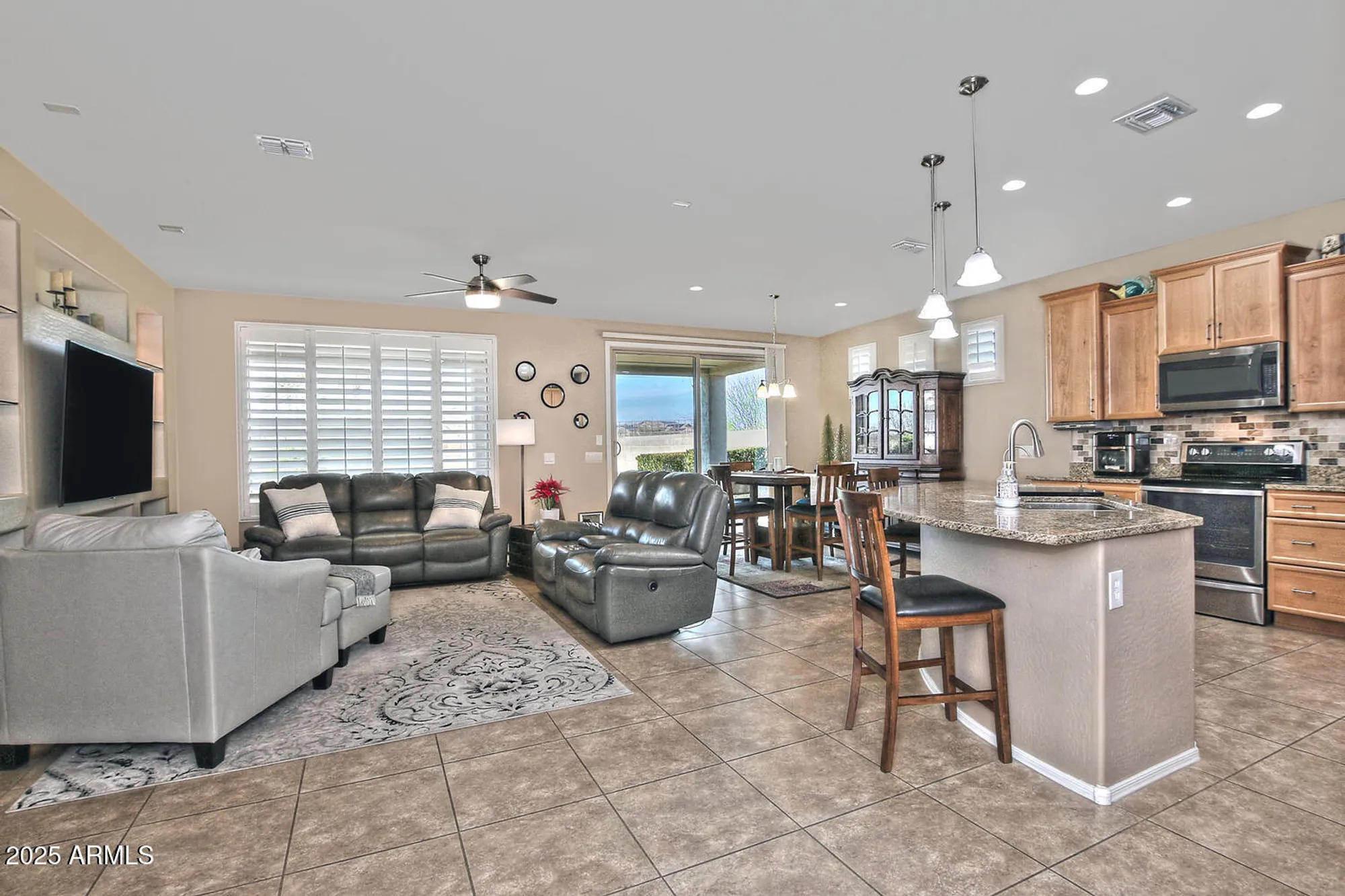 Property Slideshow image 9 of 91 | 4424 n potomac dr, Florence, AZ, 85132